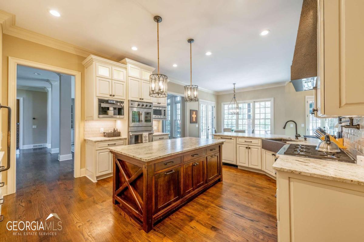 Vinings Estate - Residential