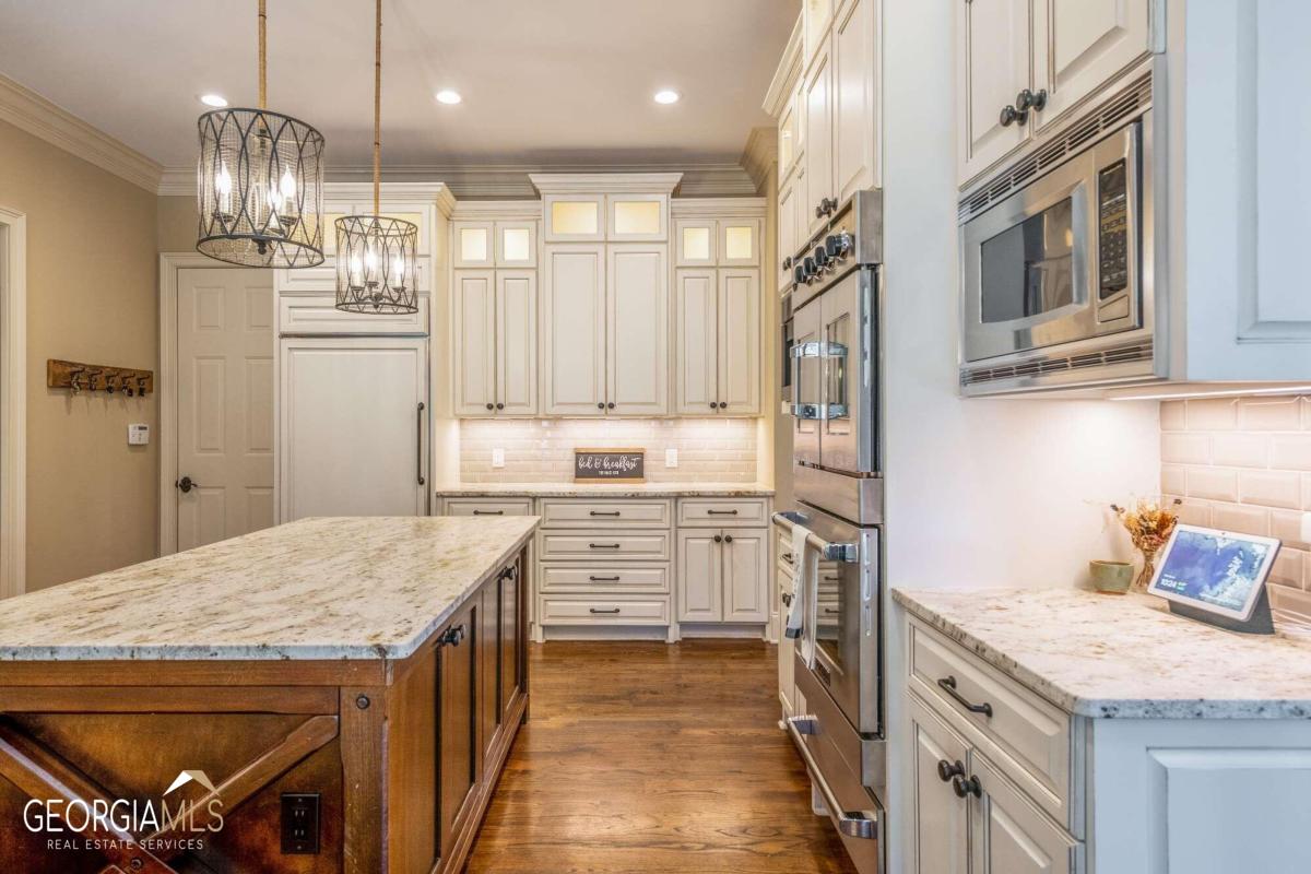 Vinings Estate - Residential