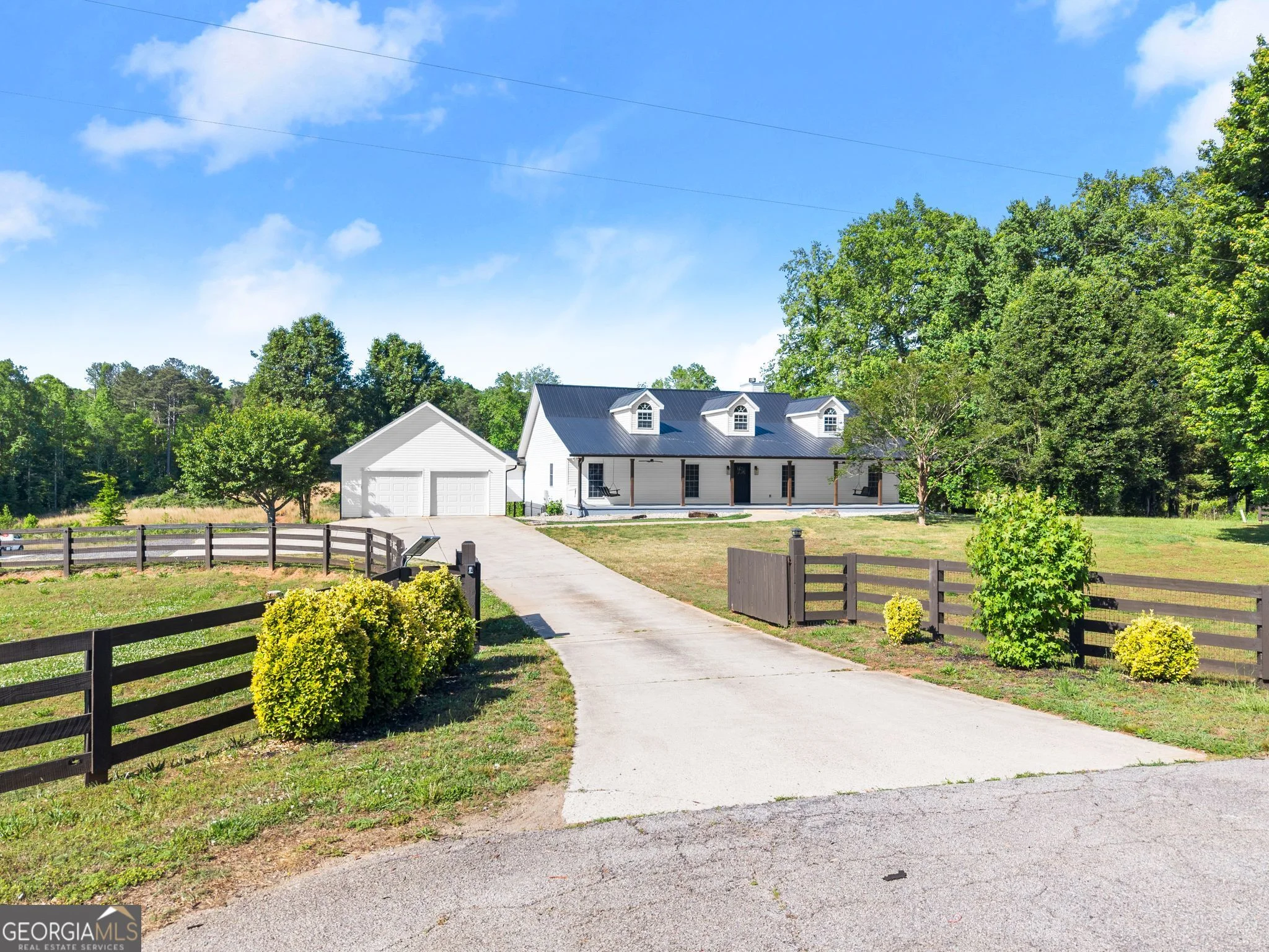 6147 Dahlonega Highway