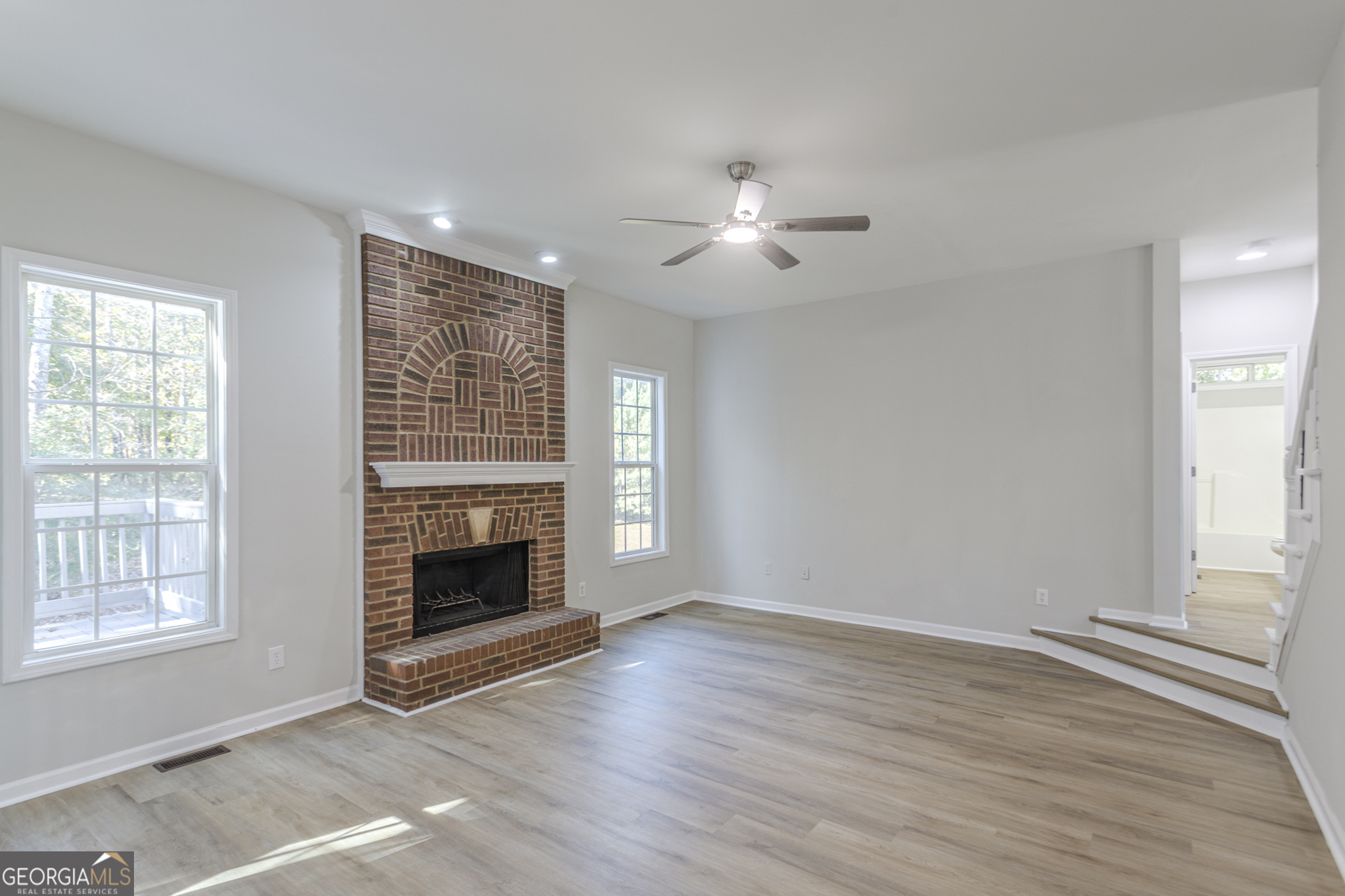 145 Providence DR