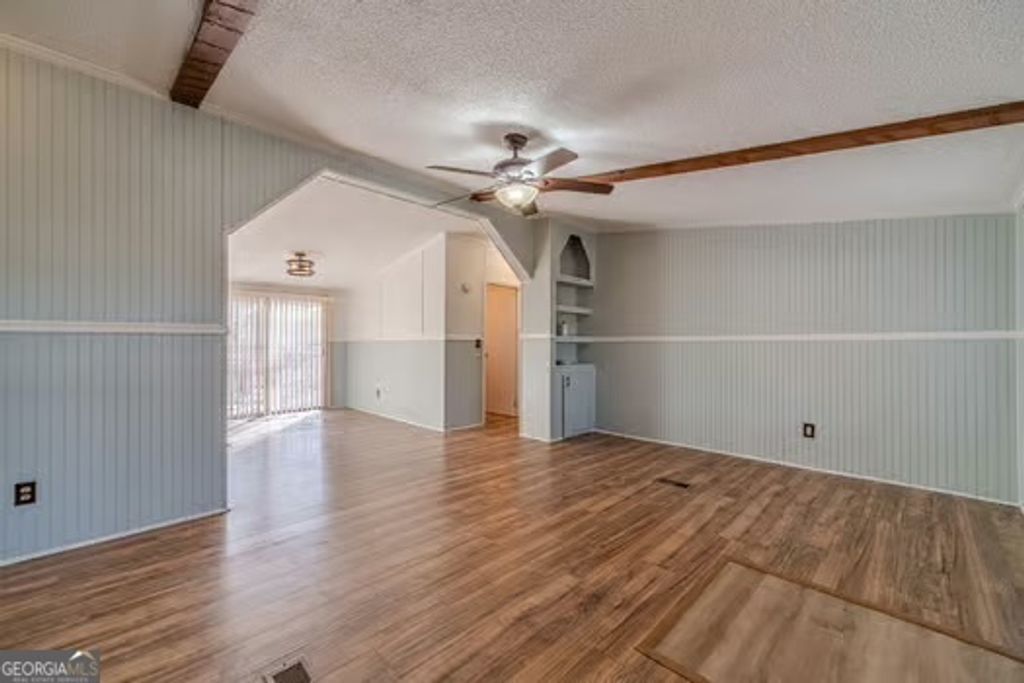 Photo of 393 W Freeman Street, Maysville, GA 30558 (MLS # 10662720)