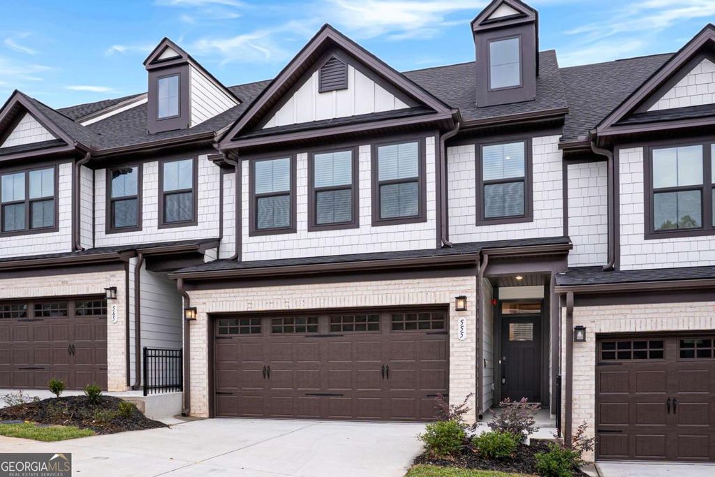 Photo of 555 Thatch Terrace, Fayetteville, GA 30214 (MLS # 10662656)