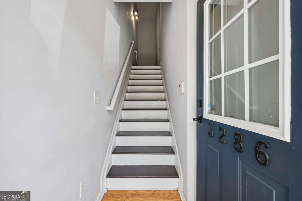 3286 Mill Springs CIR