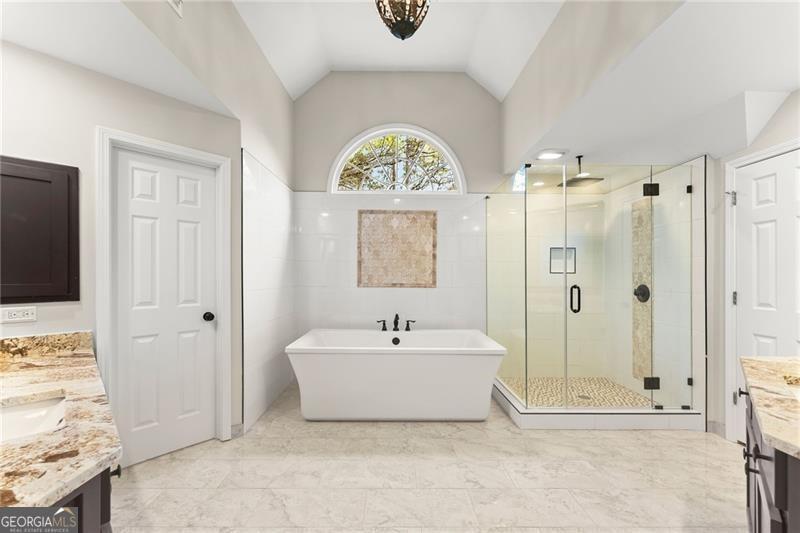 4140 River Bluff Run WAY