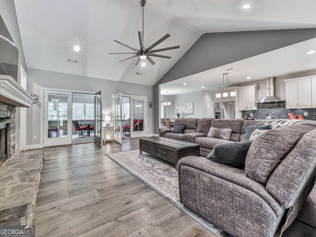 430 Cajun DR