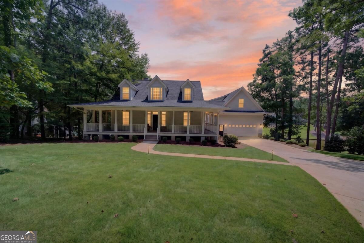 1001 Kingsford WAY