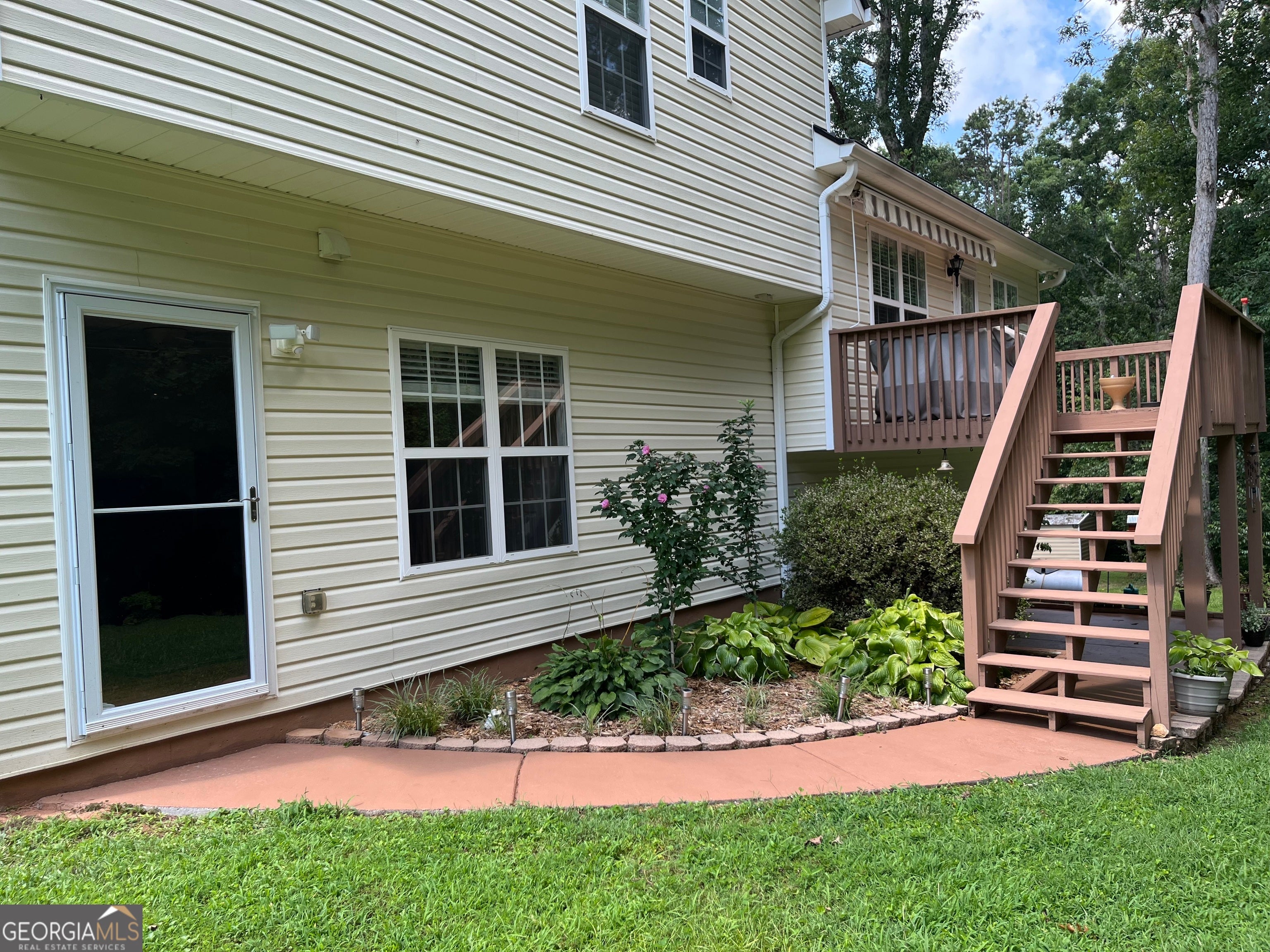 139 Laurel Creek CT