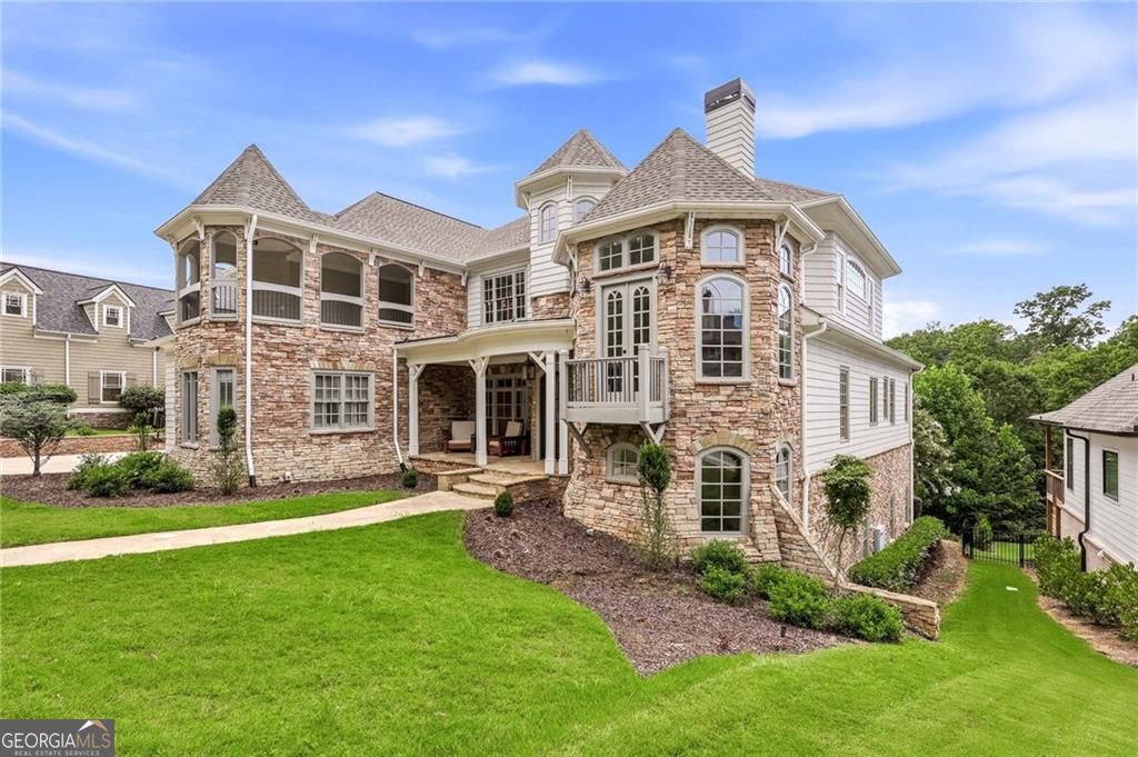 6756 Hedge Row LN