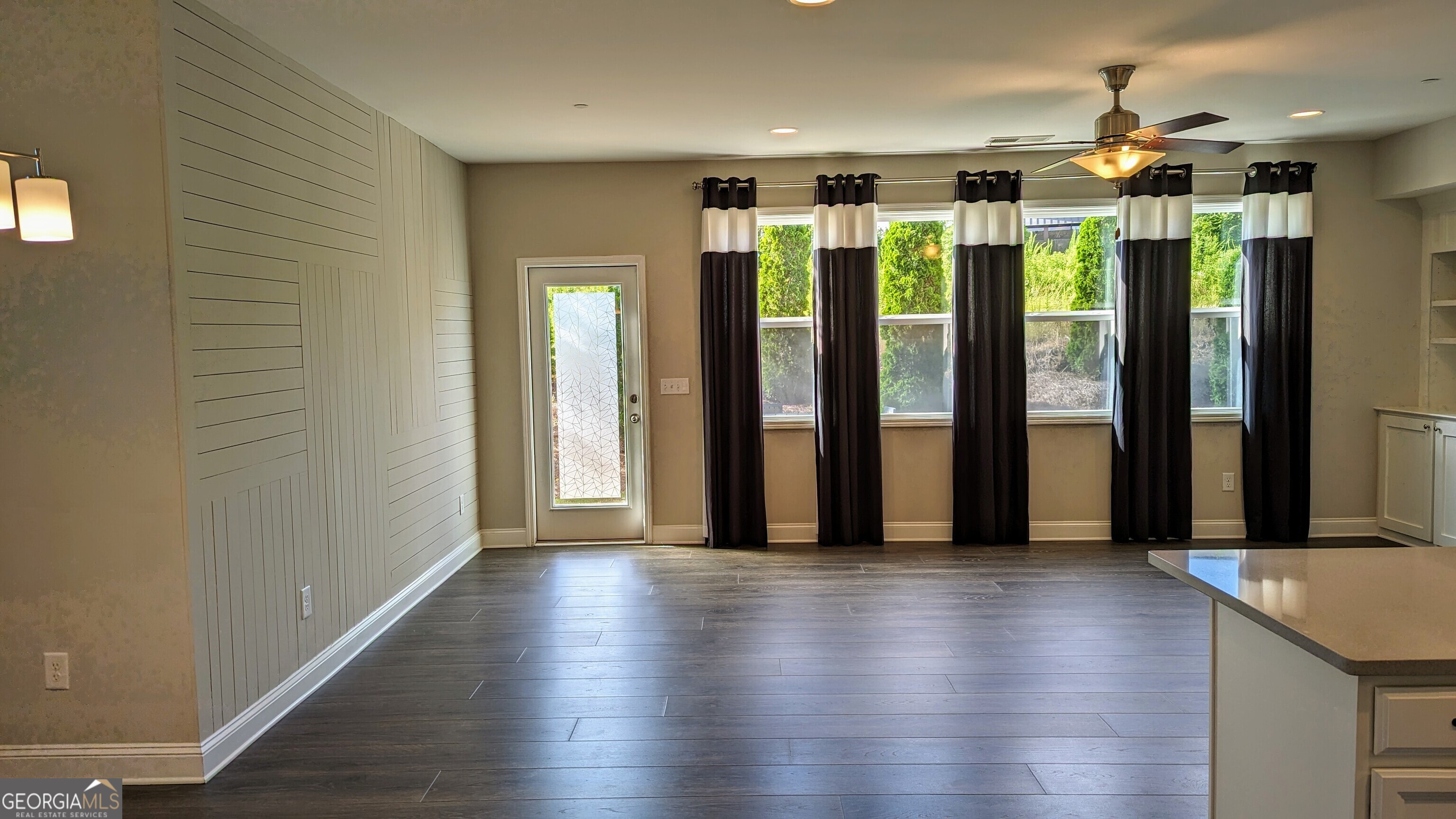 Addison Point - Residential