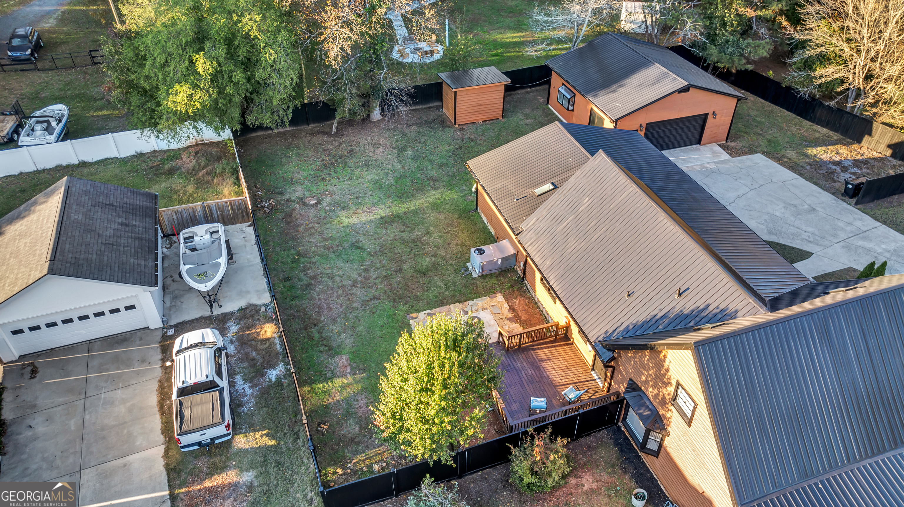 923 Pine CIR