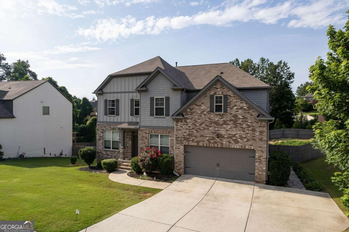 108 Fountain Oak