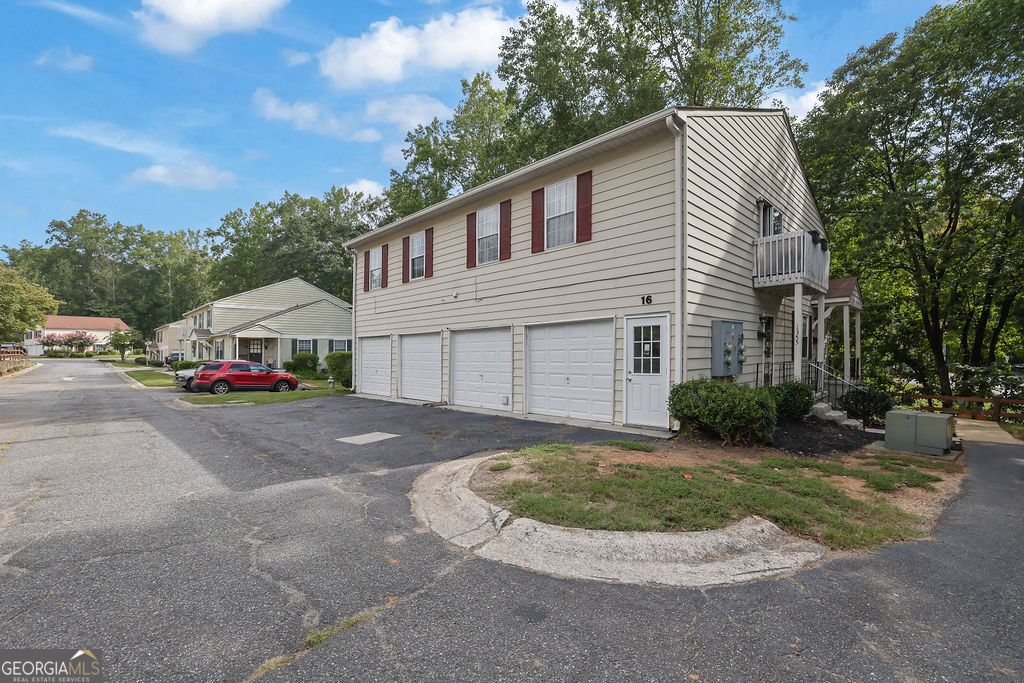 1355 Old Coach RD SW