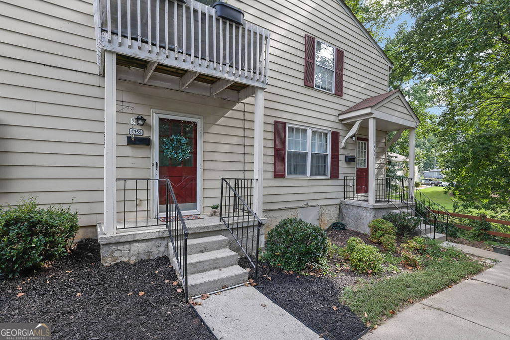 1355 Old Coach RD SW