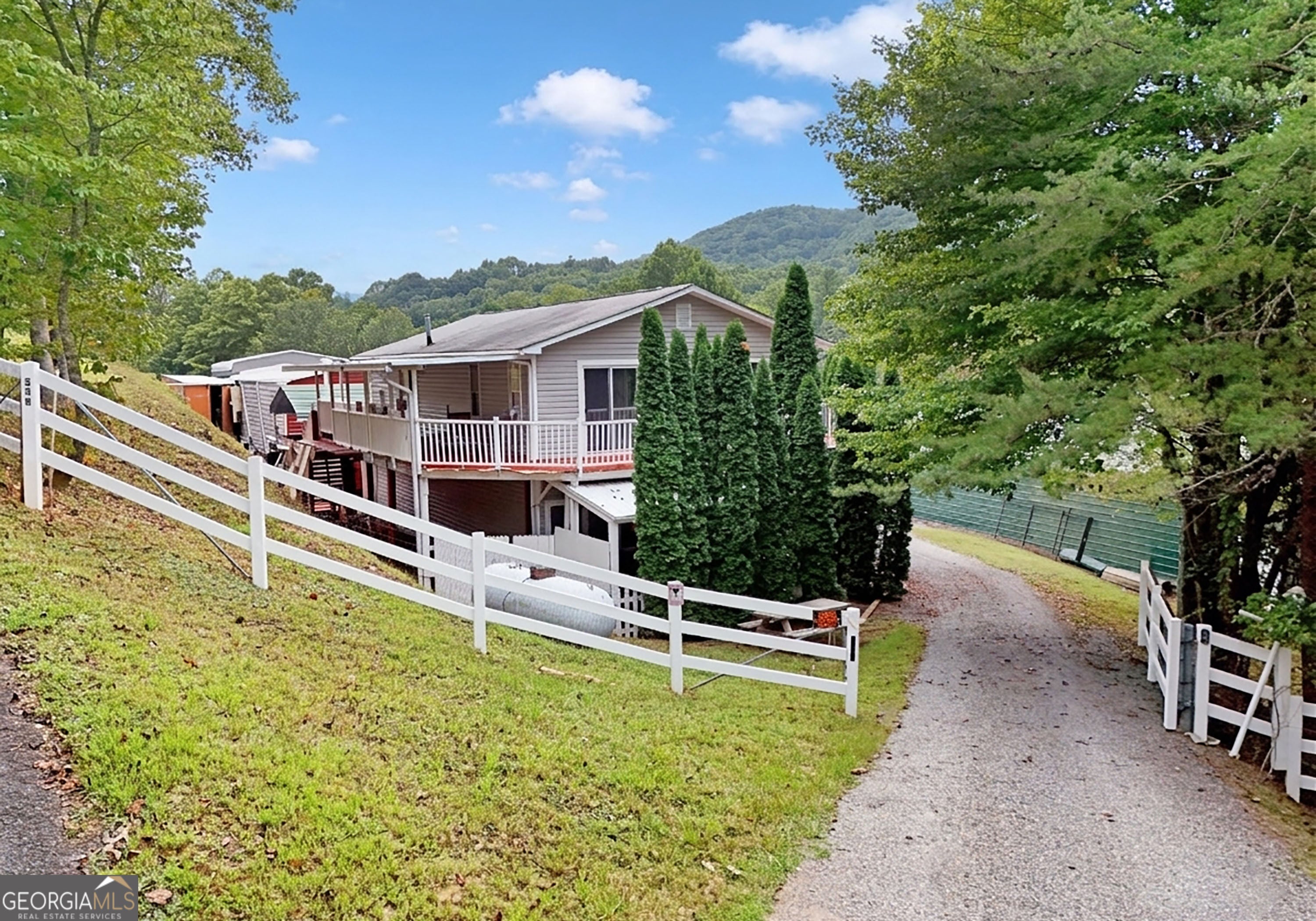 501 Sunnyside Shores RD