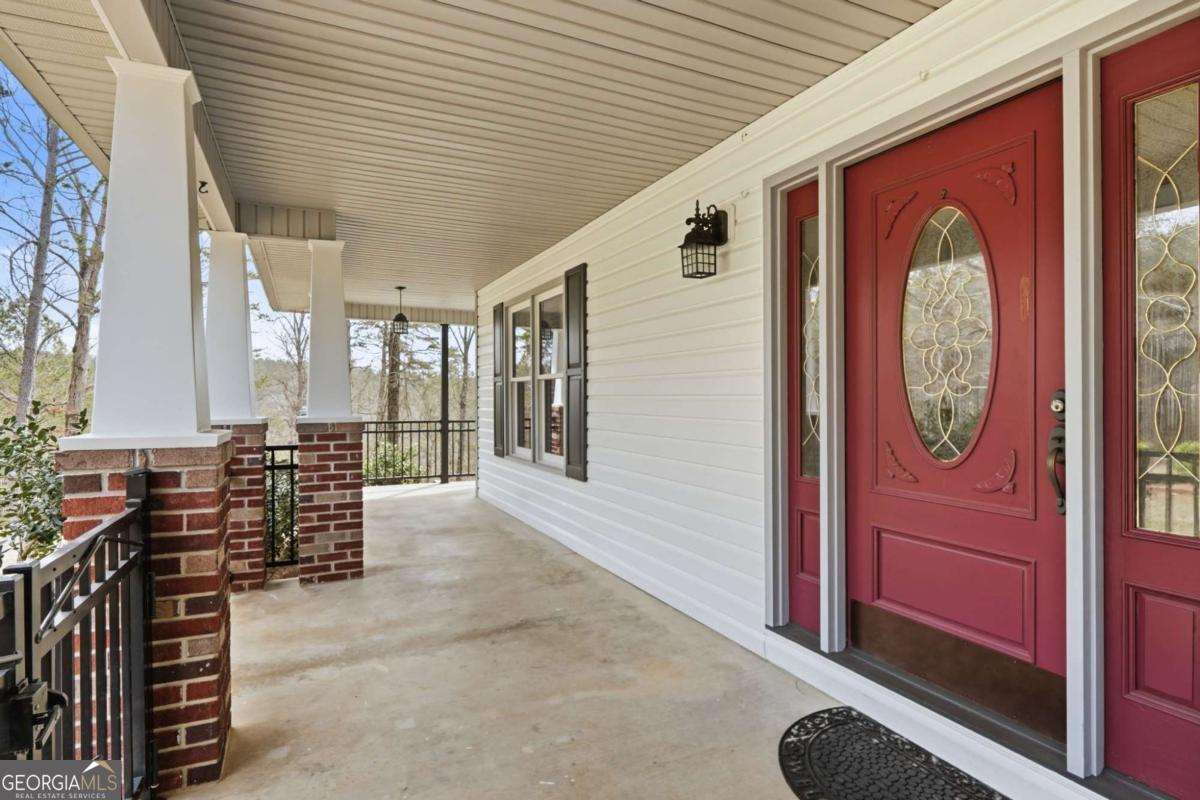 1215 Crossroads Church RD