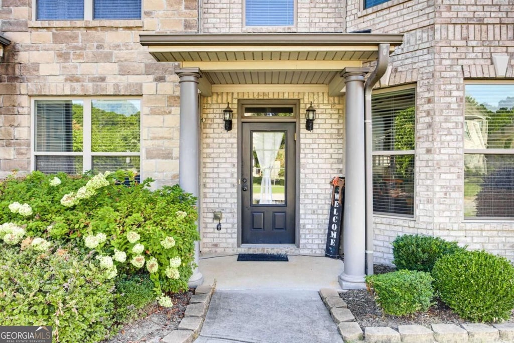 Photo of 262 Fairway Drive, Acworth, GA 30101 (MLS # 10846890)