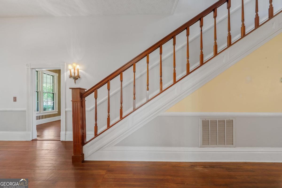 671 Madison RD