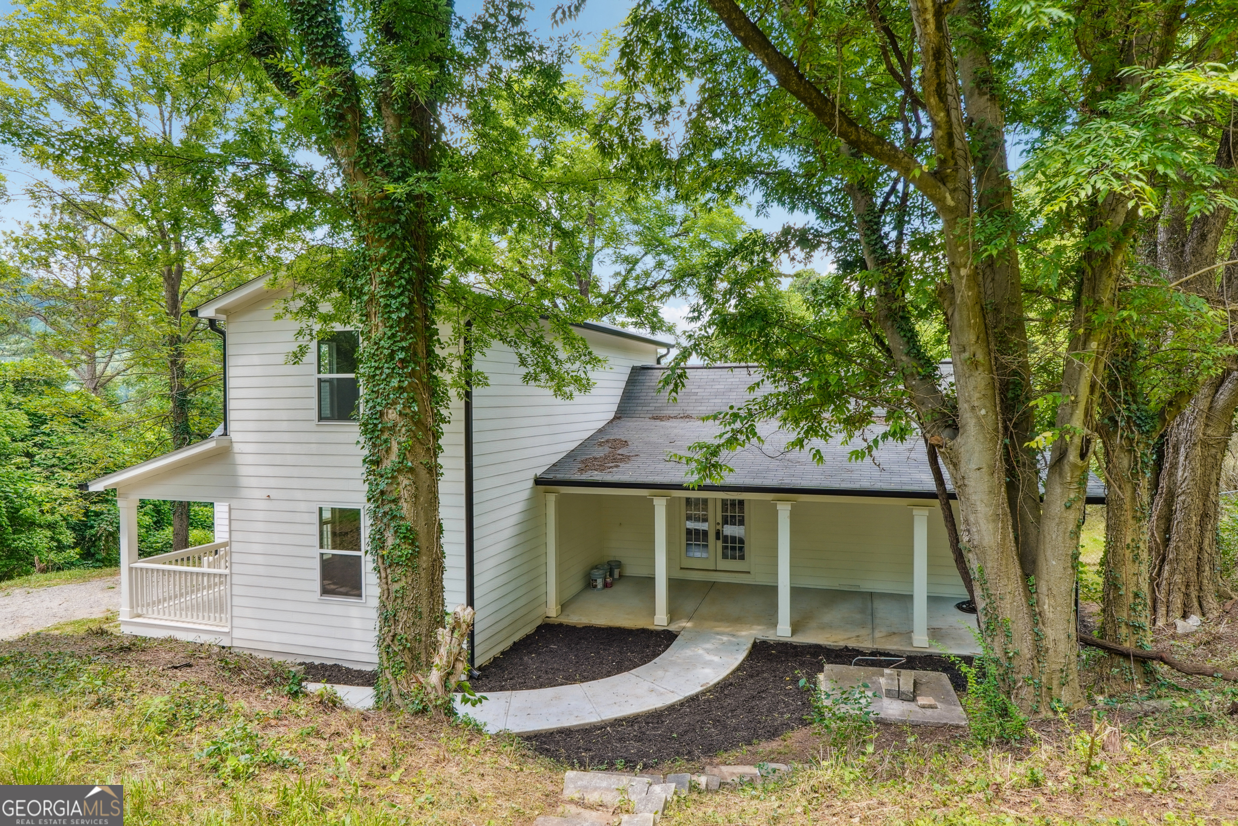 1196 McClain Mountain RD