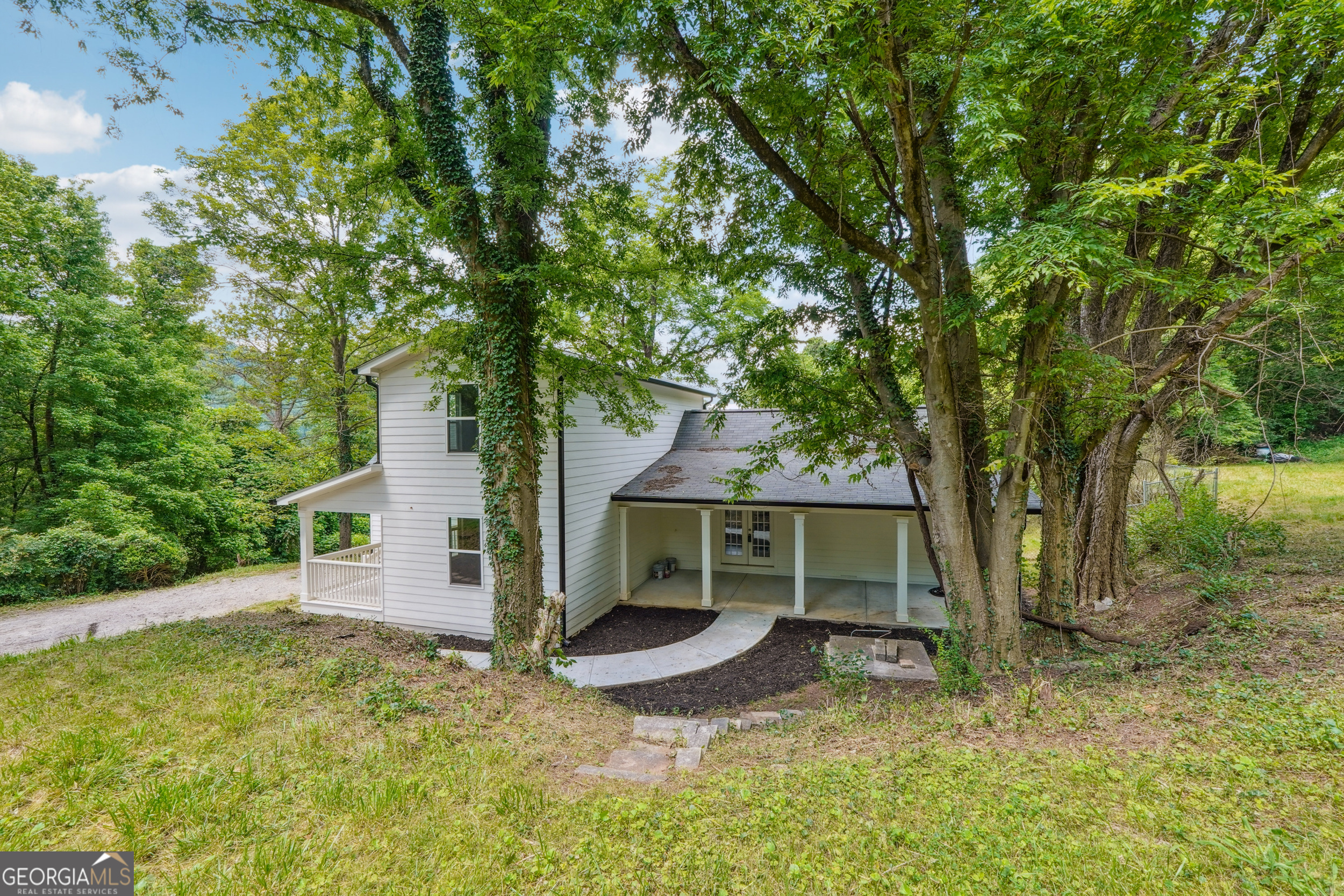 1196 McClain Mountain RD