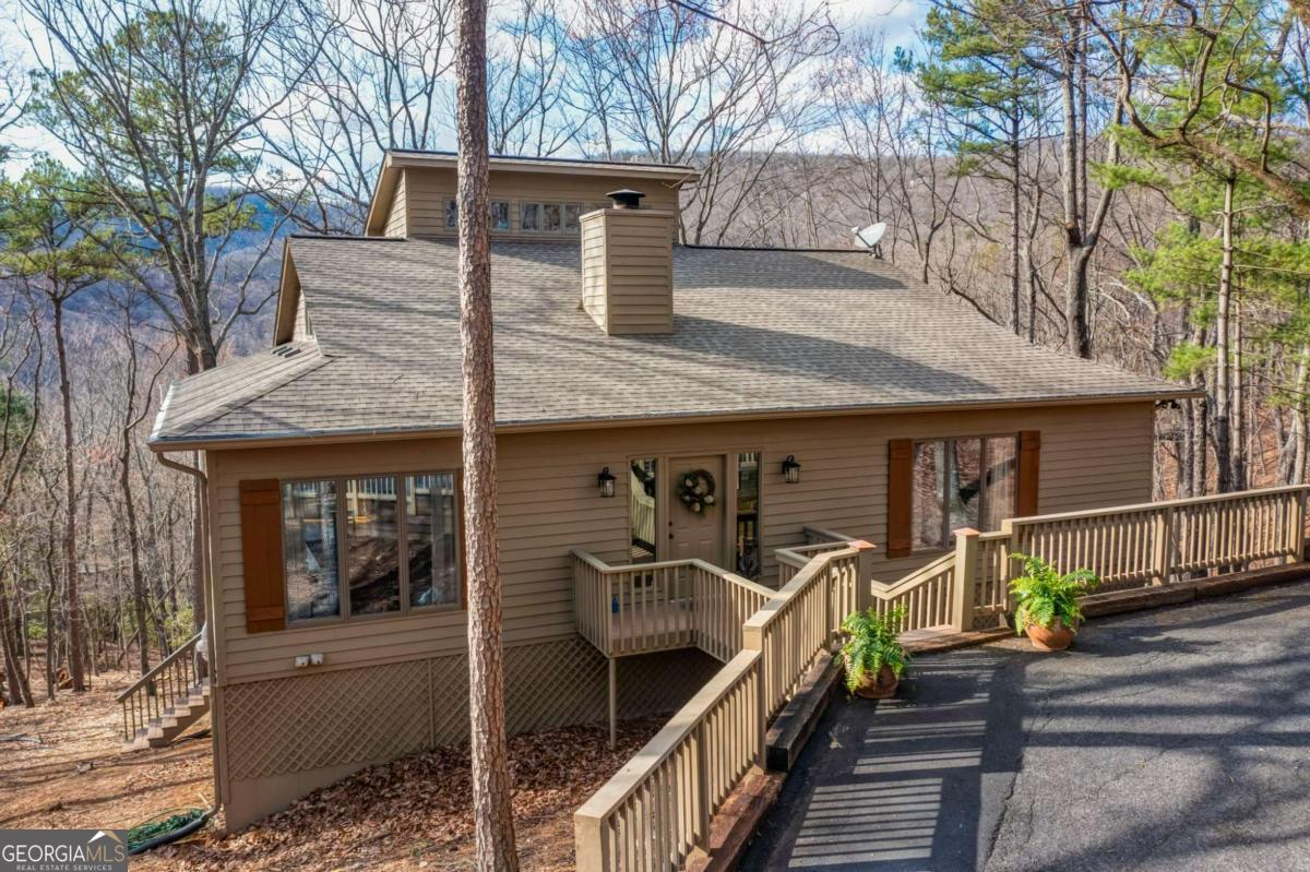100 Indian Pipe DR