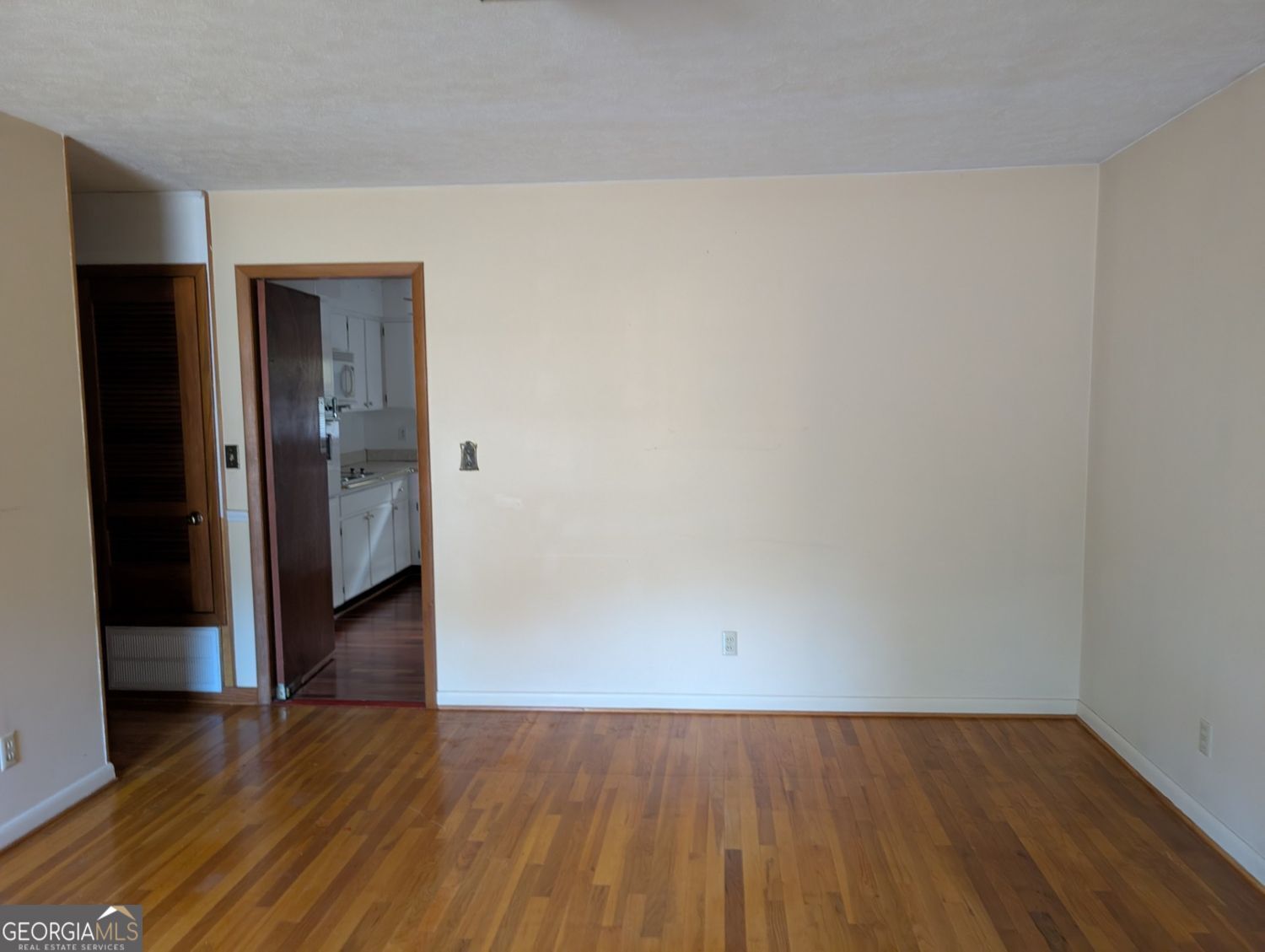 109 7th ST