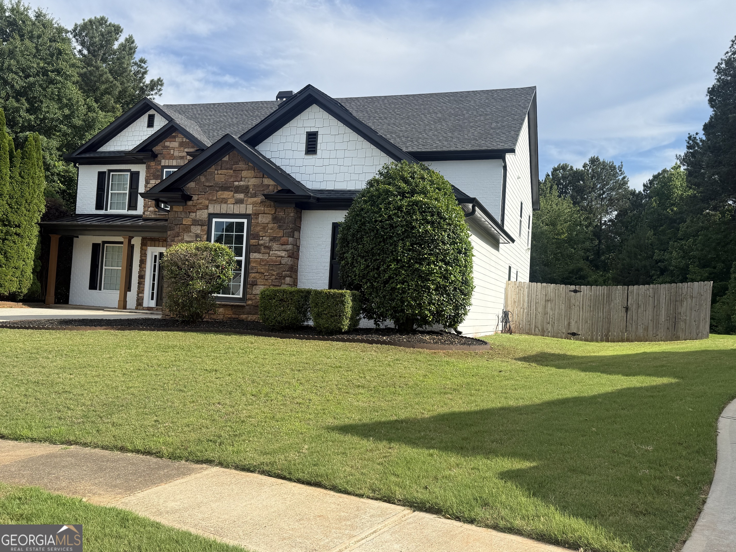 387 Fern CT