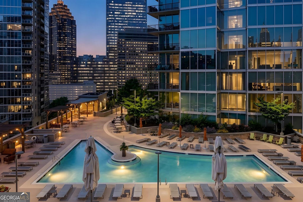 Photo of 1080 Peachtree Street NE #802, Atlanta, GA 30309 (MLS # 10835603)