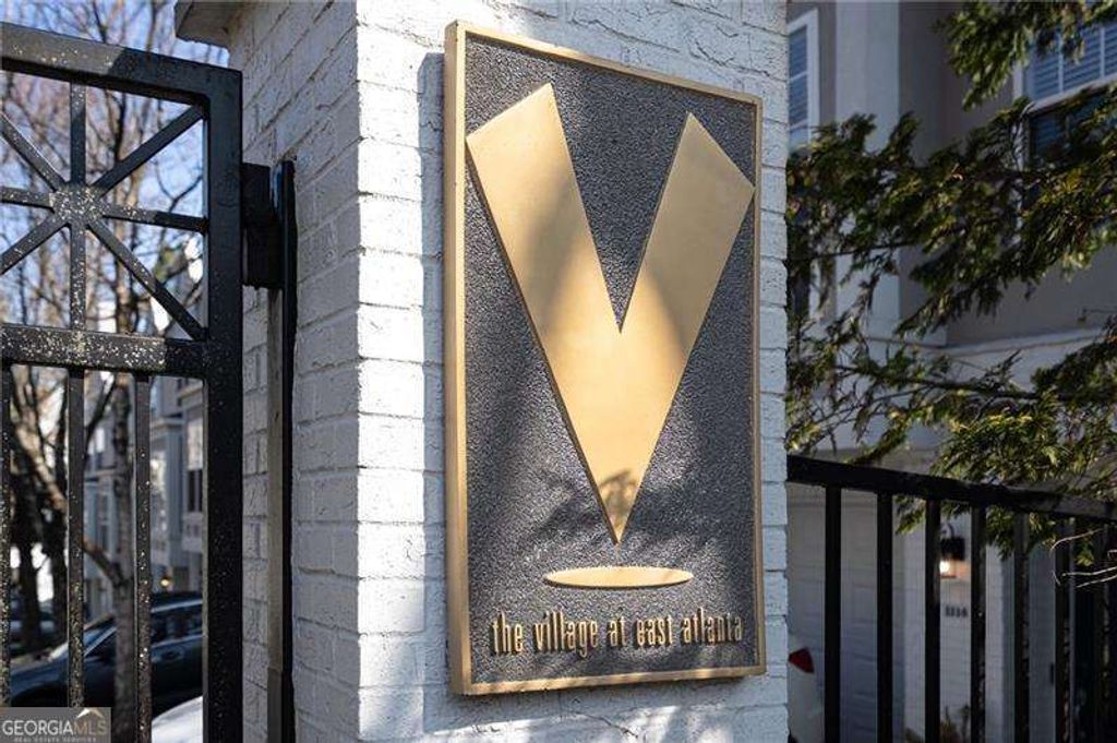 Photo of 1196 Village Court SE, Atlanta, GA 30316 (MLS # 10698338)