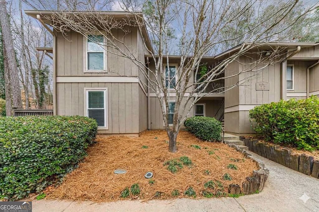 Photo of 8740 Roswell Road #6A, Atlanta, GA 30350 (MLS # 10704323)