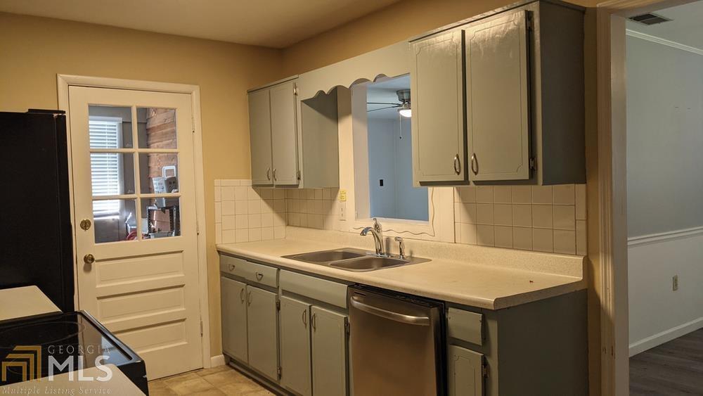 Venetian Estates - Residential Lease