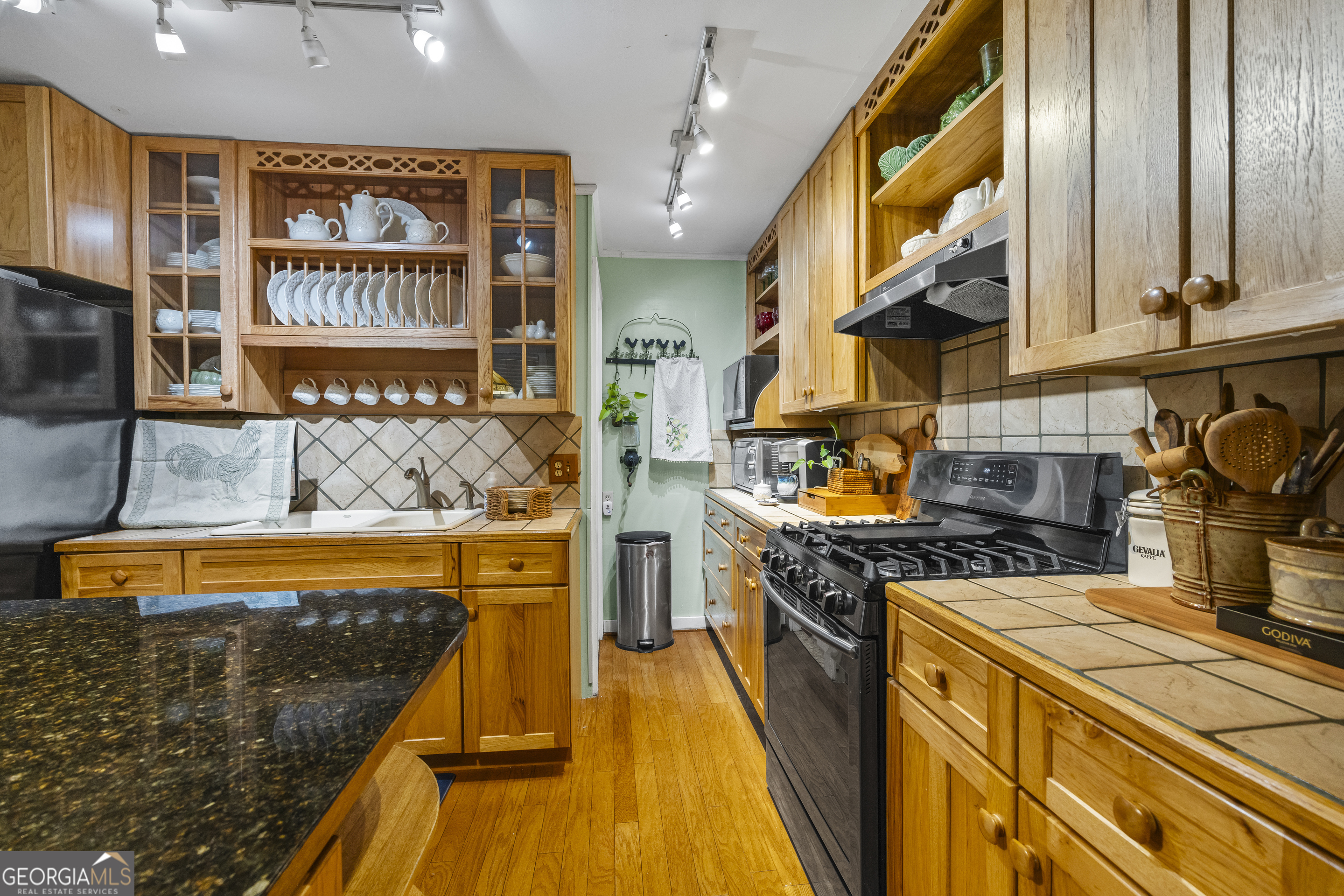 Carnesville, Georgia 30521, United States, 2 Bedrooms Bedrooms, ,2 BathroomsBathrooms,Residential,Active,244381