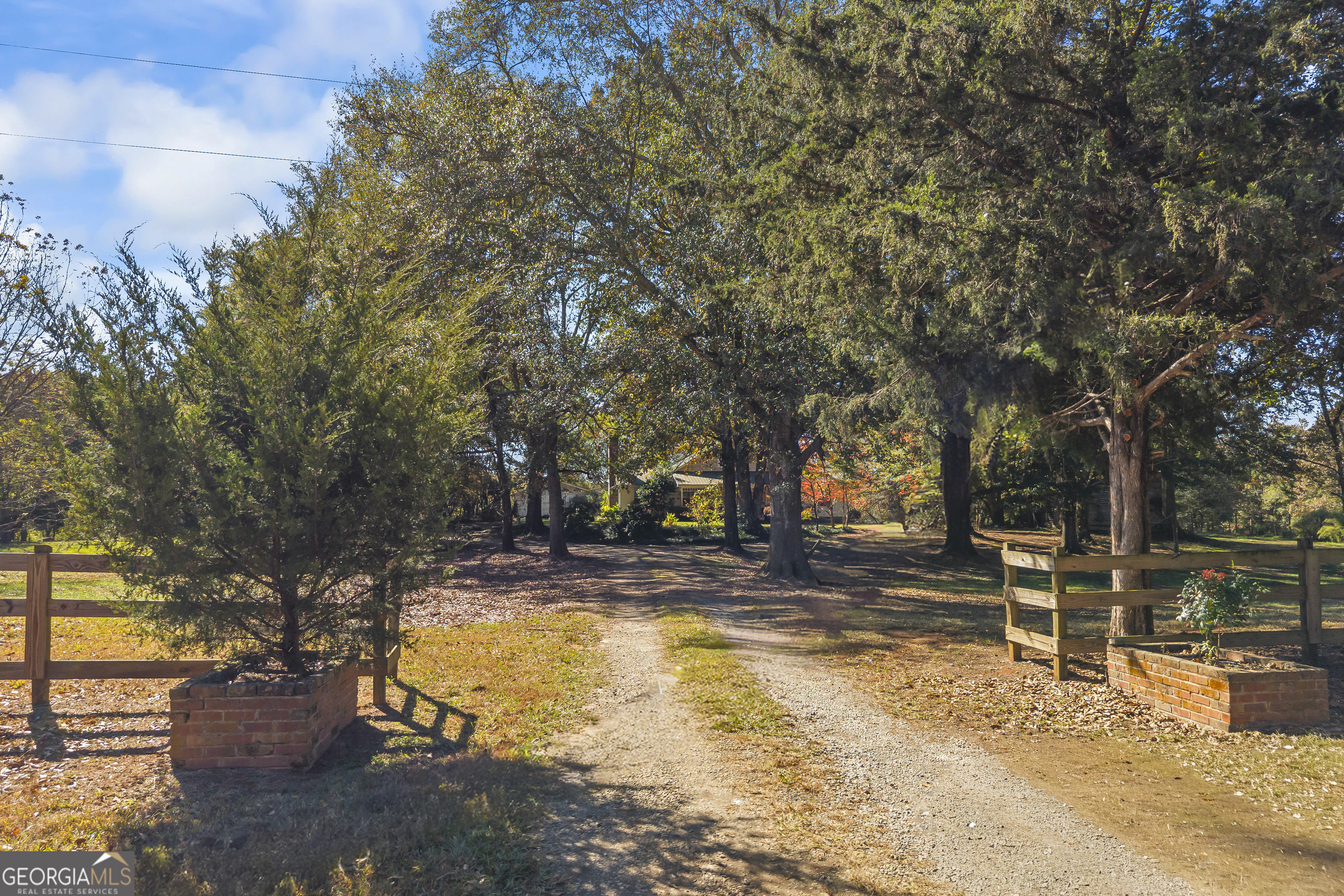 Carnesville, Georgia 30521, United States, 2 Bedrooms Bedrooms, ,2 BathroomsBathrooms,Residential,Active,244381