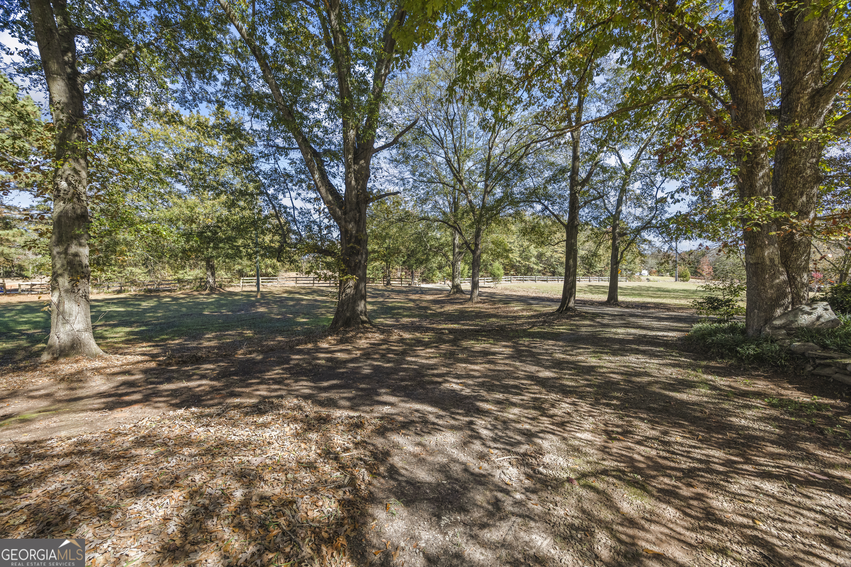 Carnesville, Georgia 30521, United States, 2 Bedrooms Bedrooms, ,2 BathroomsBathrooms,Residential,Active,244381