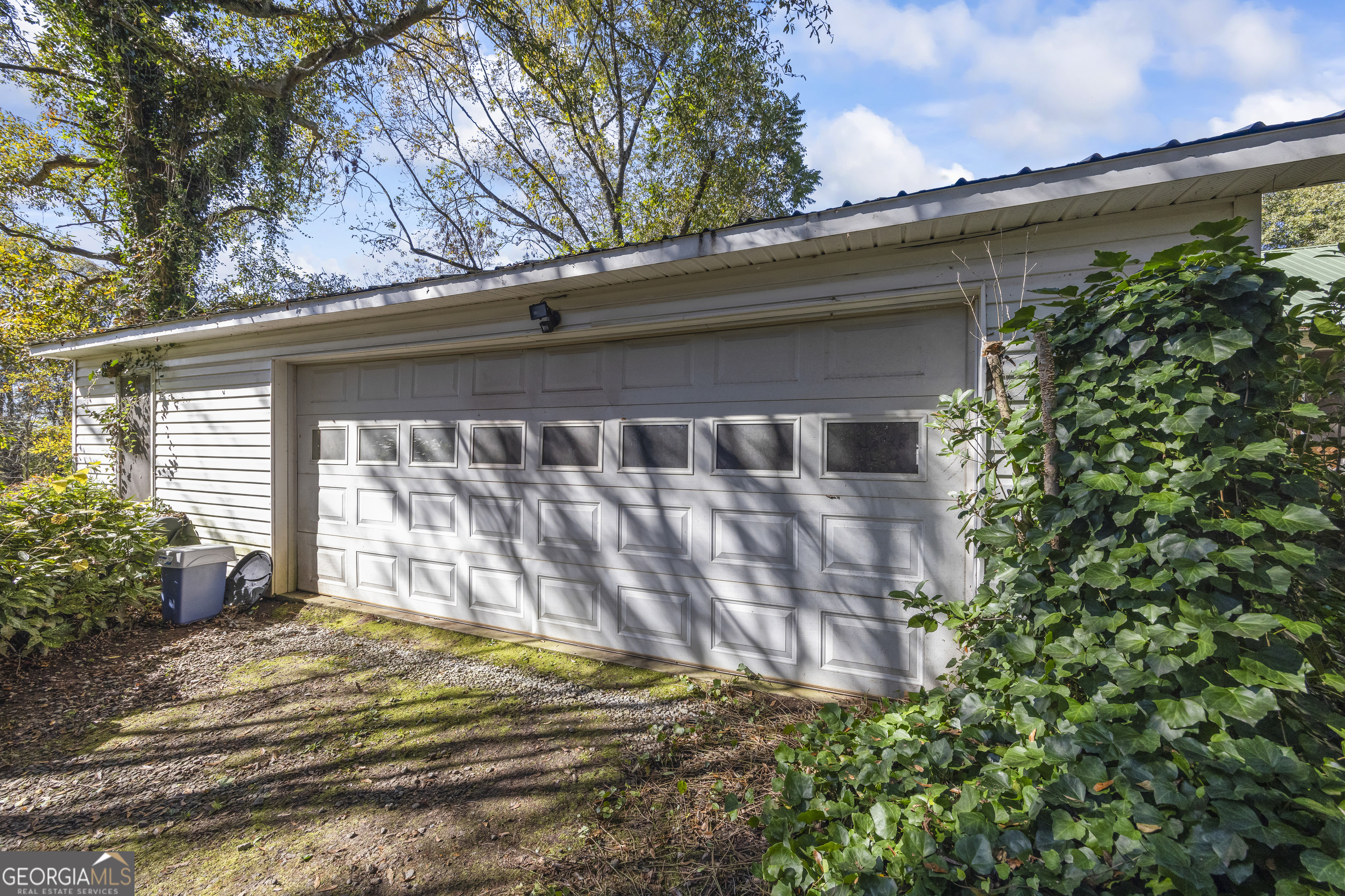 Carnesville, Georgia 30521, United States, 2 Bedrooms Bedrooms, ,2 BathroomsBathrooms,Residential,Active,244381