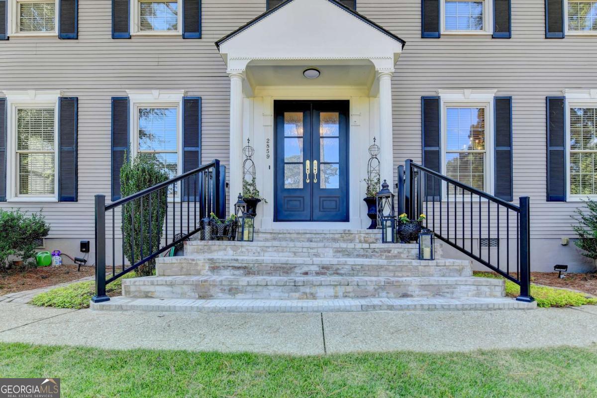2859 Village CT