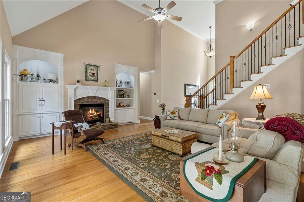 183 Sunrise DR