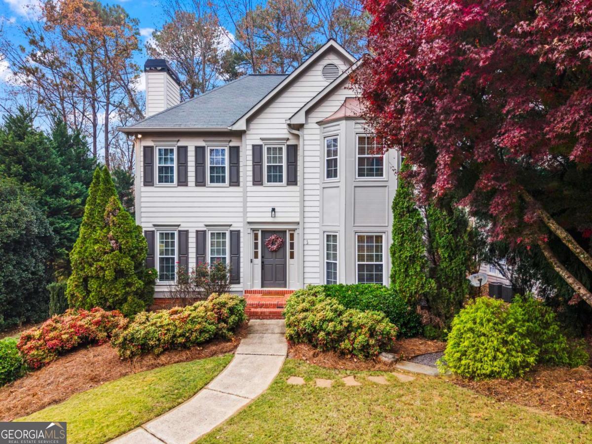 907 Feather Creek LN