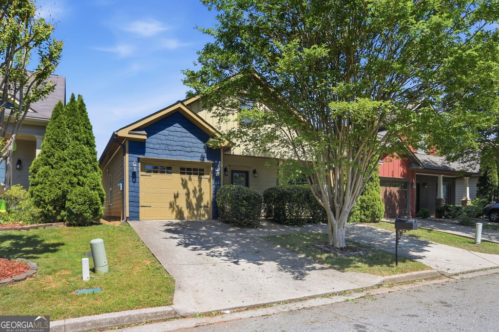 Photo of 16 Thomas Court NW, Cartersville, GA 30121 (MLS # 10739508)