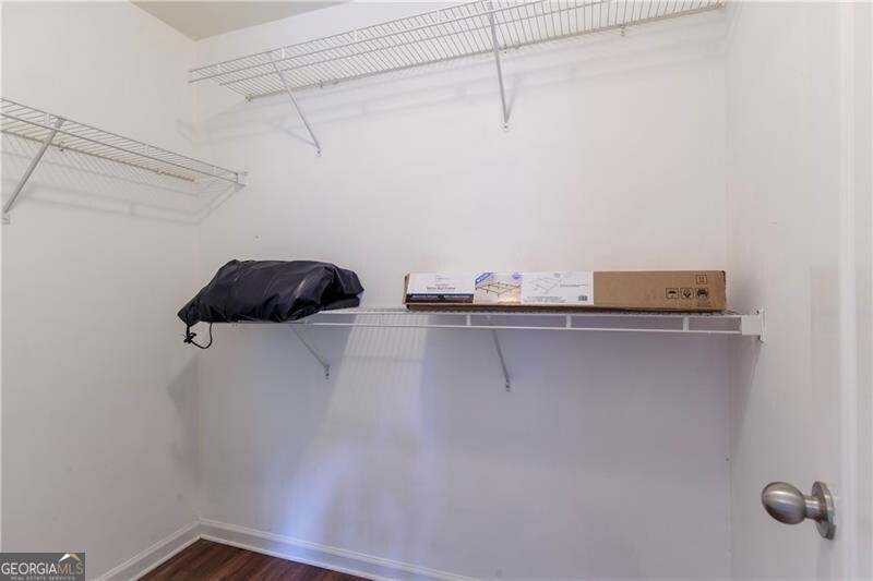 Roswell, Georgia 30076, United States, 2 Bedrooms Bedrooms, ,3 BathroomsBathrooms,Residential,Pending,143080