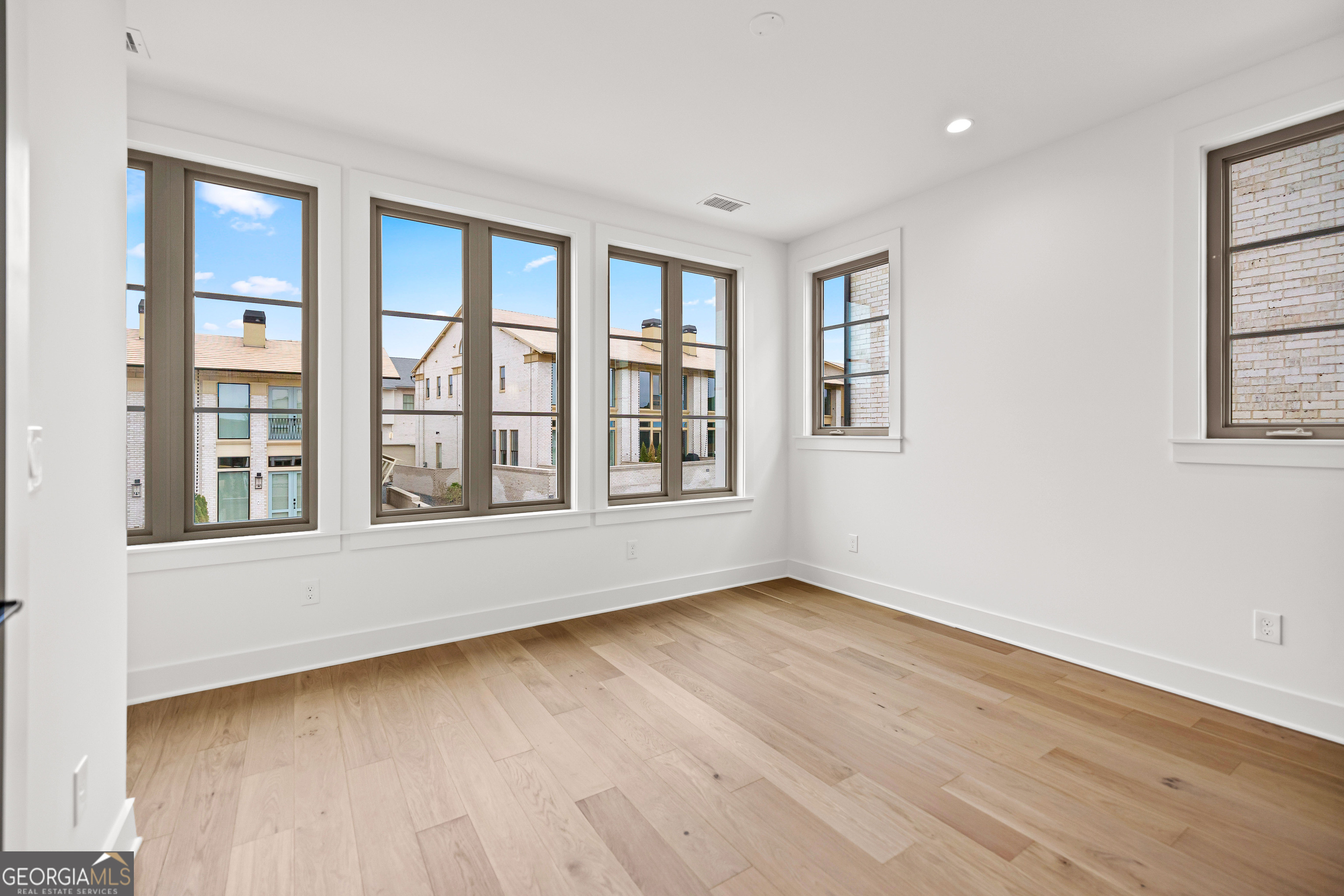 Fayetteville, Georgia 30214, United States, 2 Bedrooms Bedrooms, ,3 BathroomsBathrooms,Residential,Active,186295