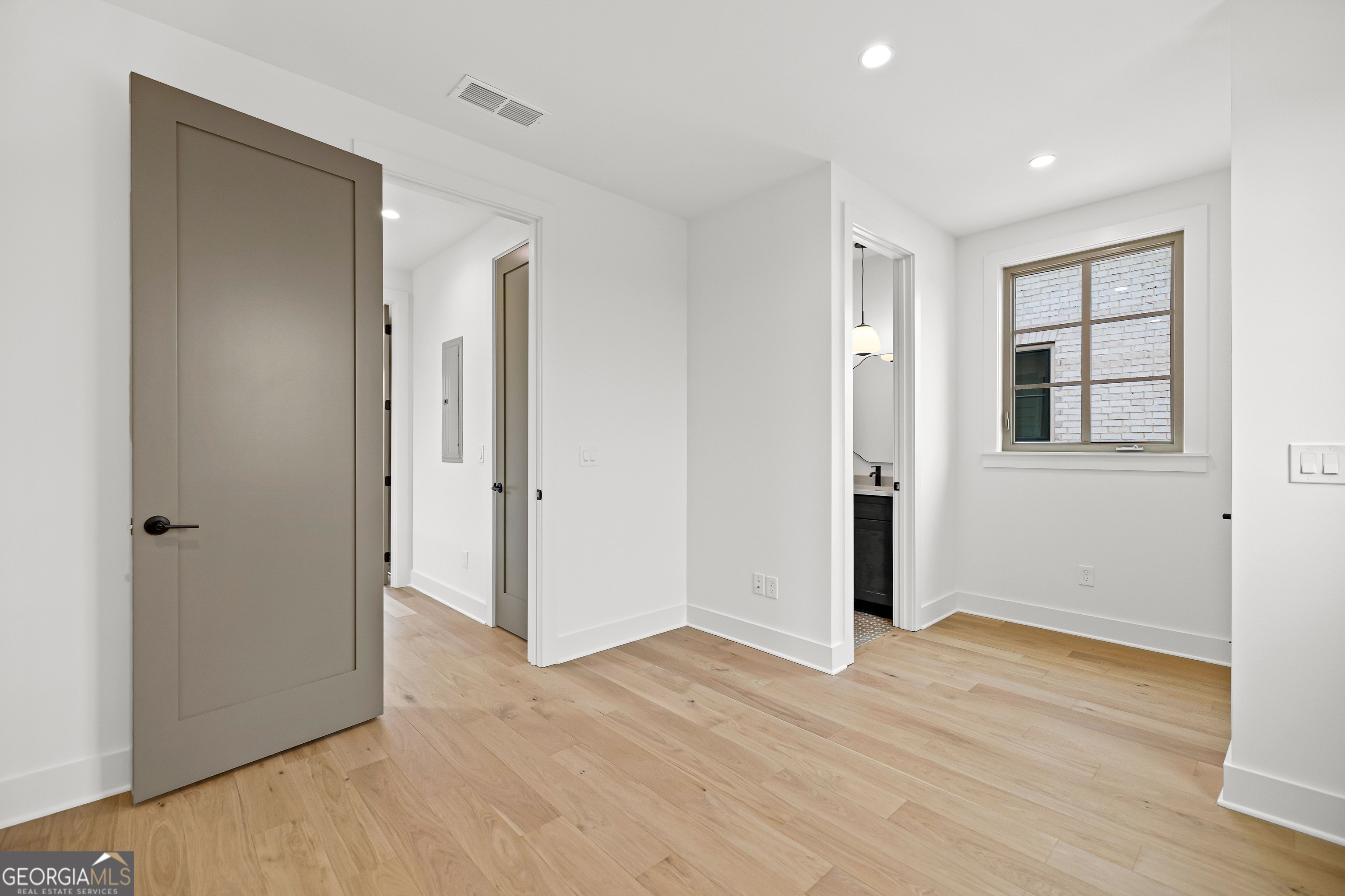 Fayetteville, Georgia 30214, United States, 2 Bedrooms Bedrooms, ,3 BathroomsBathrooms,Residential,Active,186295