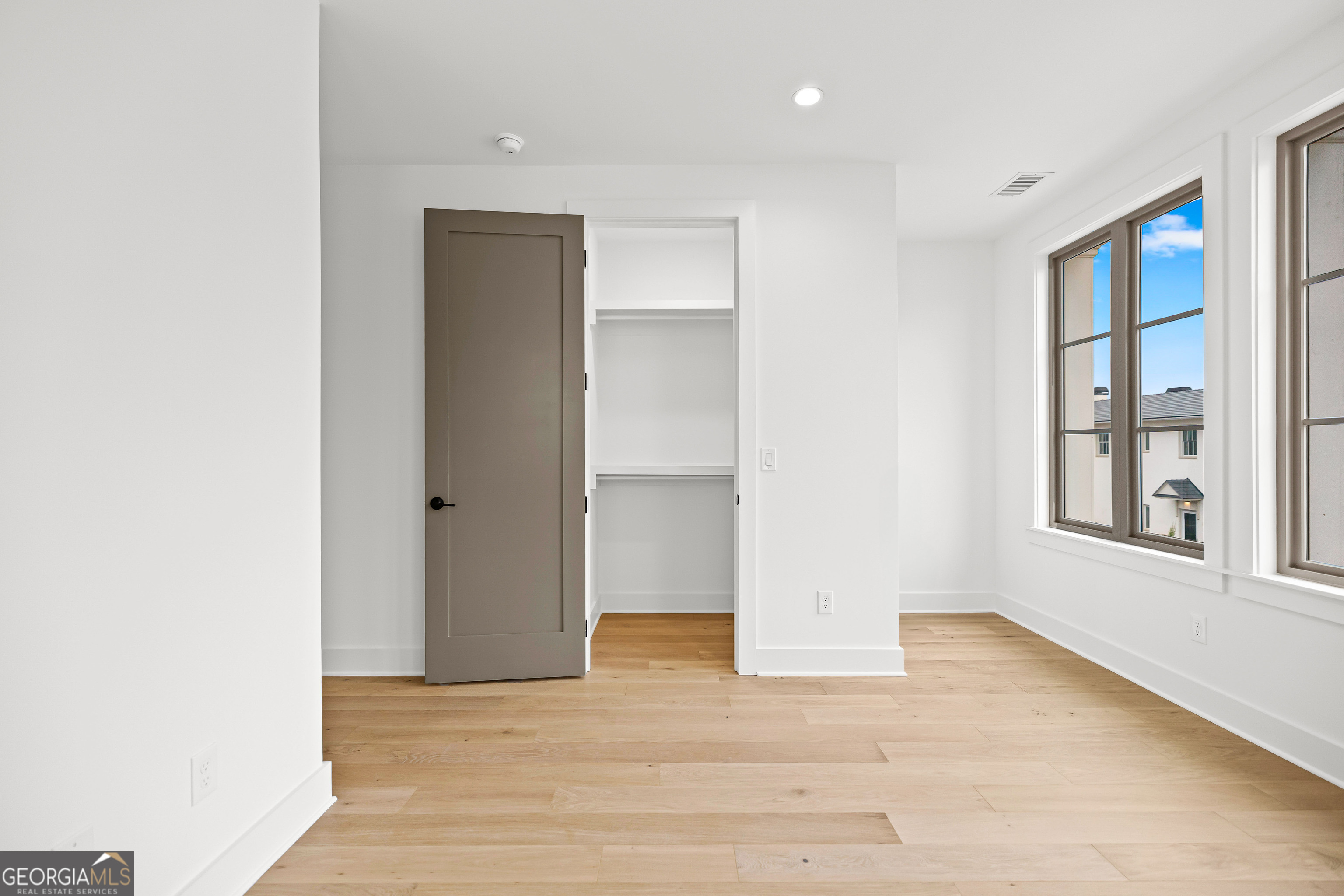 Fayetteville, Georgia 30214, United States, 2 Bedrooms Bedrooms, ,3 BathroomsBathrooms,Residential,Active,186295