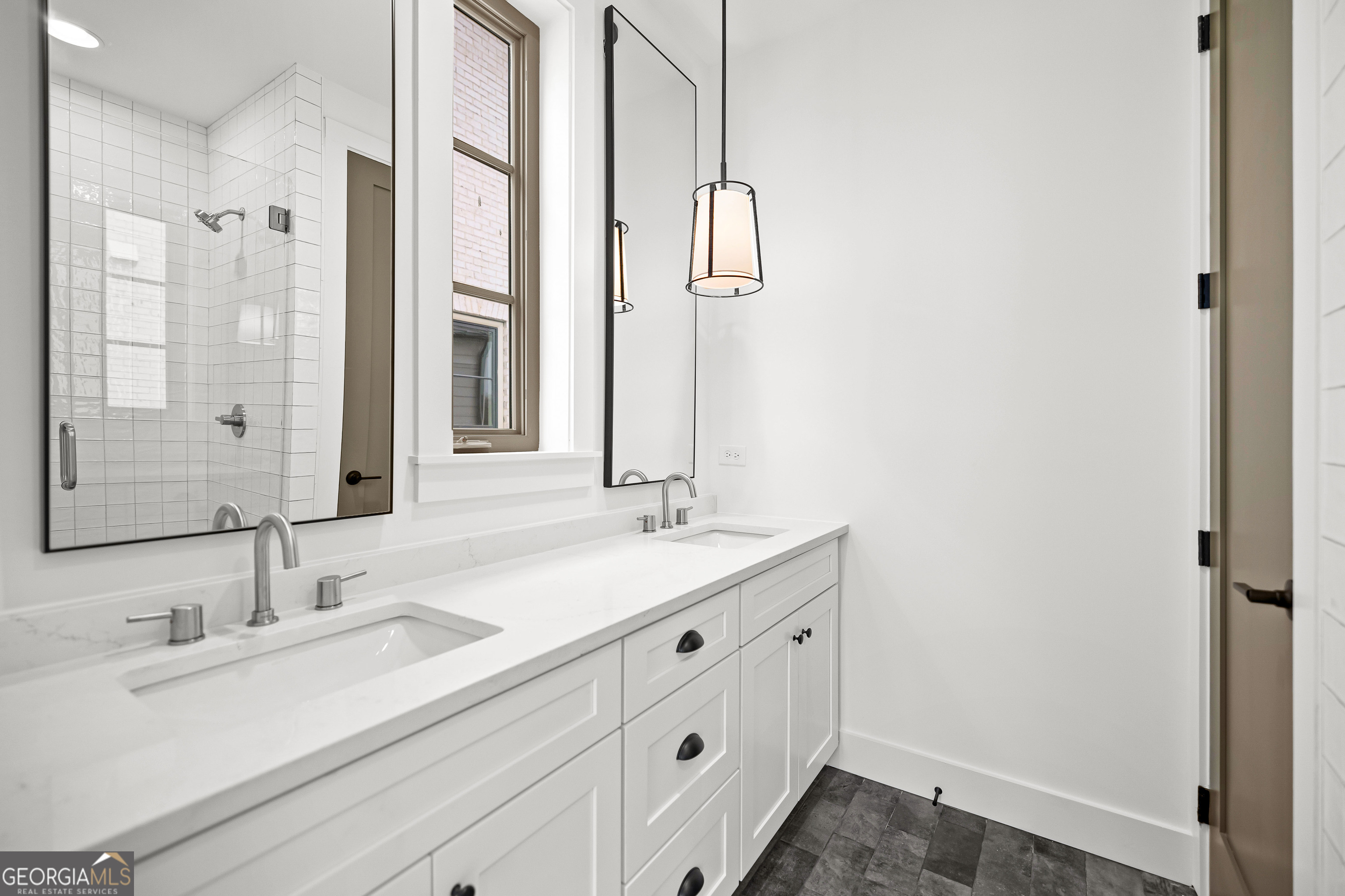 Fayetteville, Georgia 30214, United States, 2 Bedrooms Bedrooms, ,3 BathroomsBathrooms,Residential,Active,186295