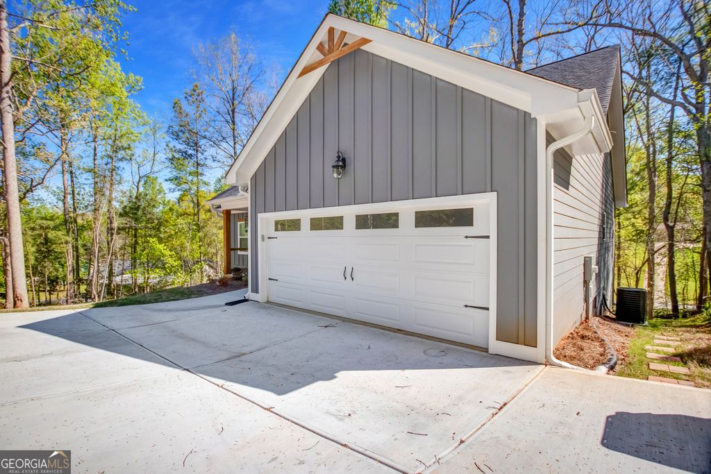 Photo of 169 View Street, Clarkesville, GA 30523 (MLS # 10791840)