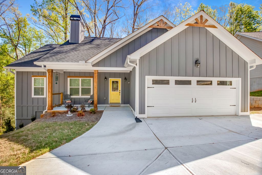 Photo of 169 View Street, Clarkesville, GA 30523 (MLS # 10791840)