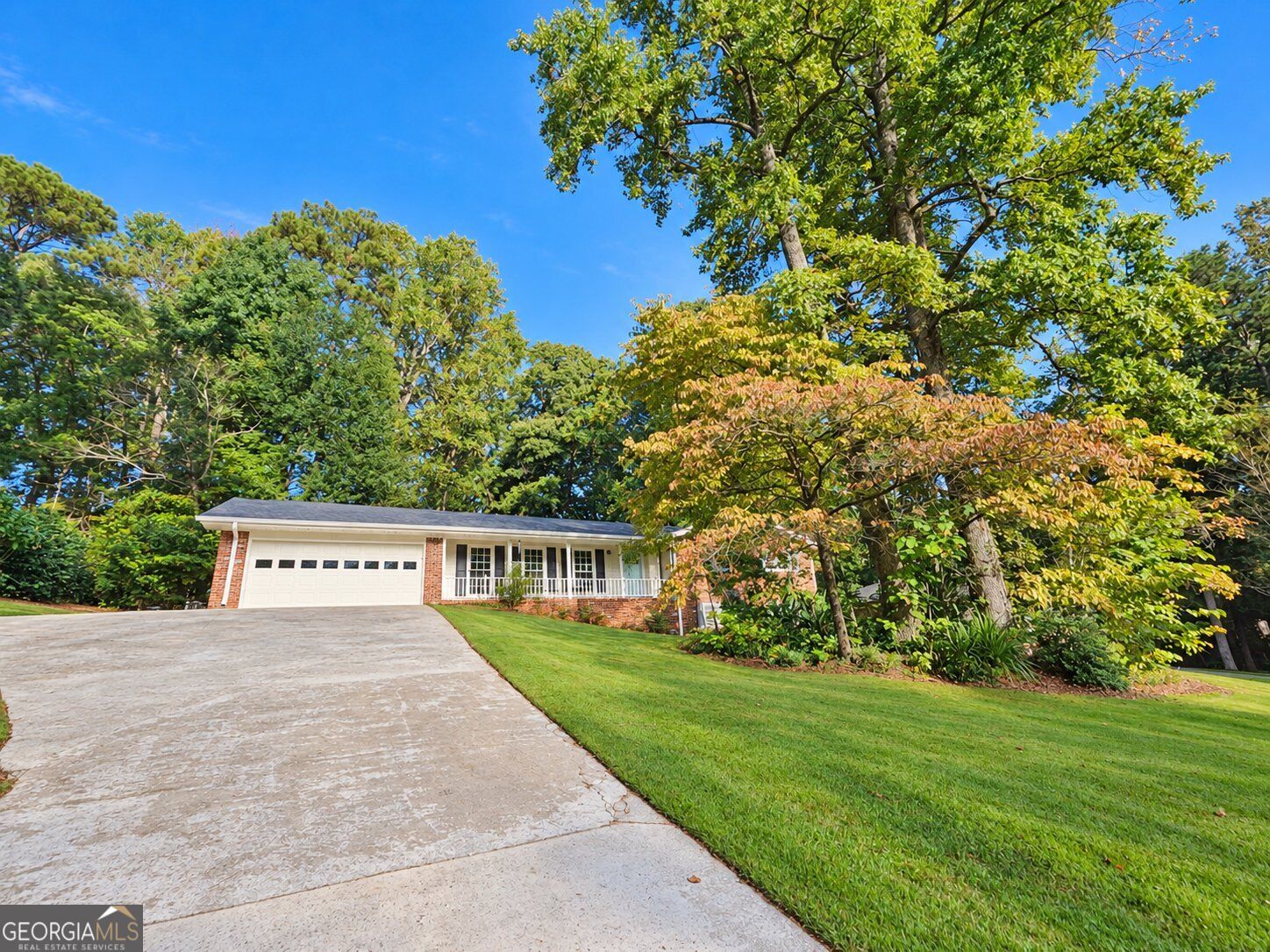 1300 Renee DR SW