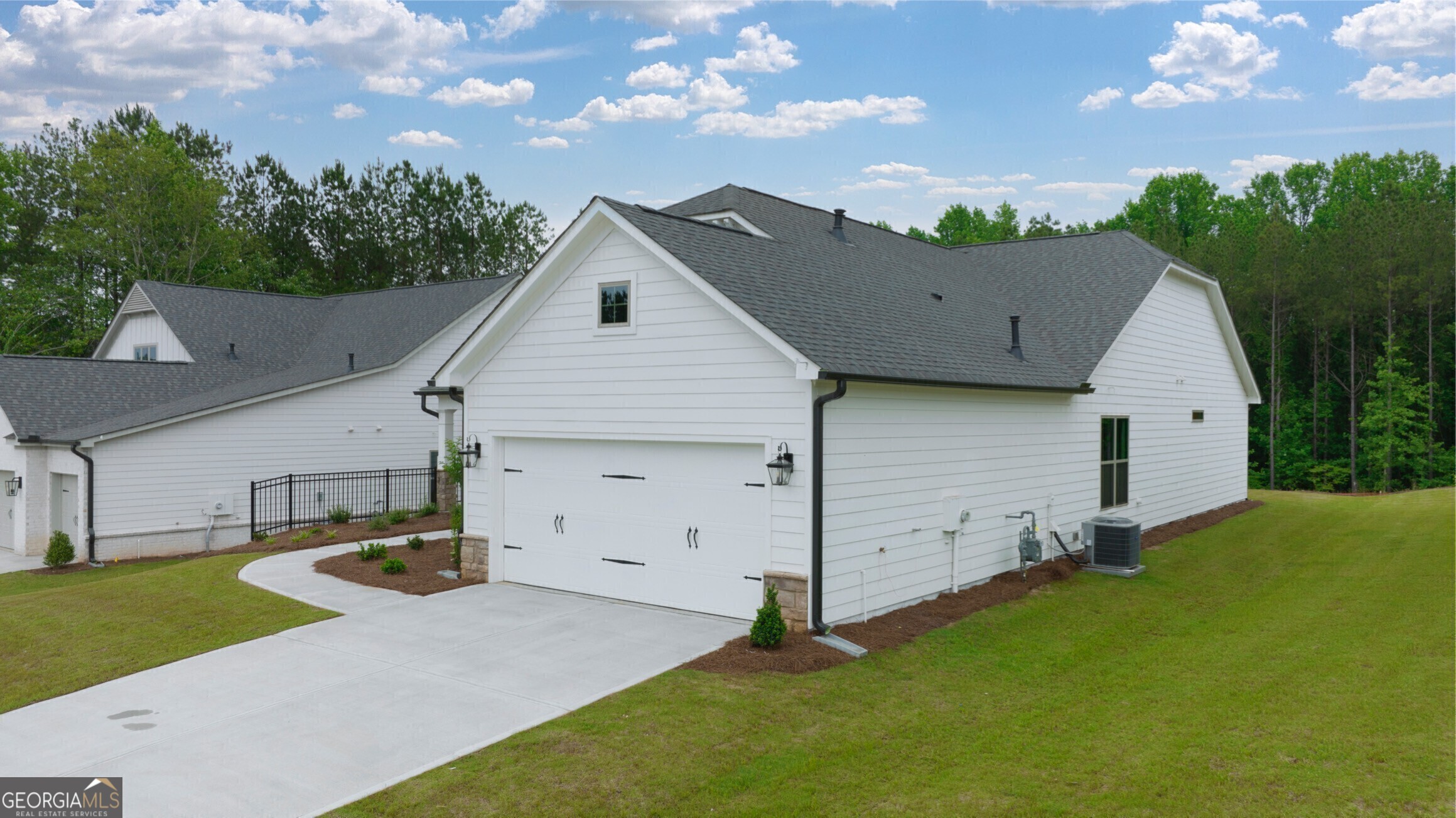 Snellville, Georgia 30078, United States, 2 Bedrooms Bedrooms, ,2 BathroomsBathrooms,Residential,Active,28200