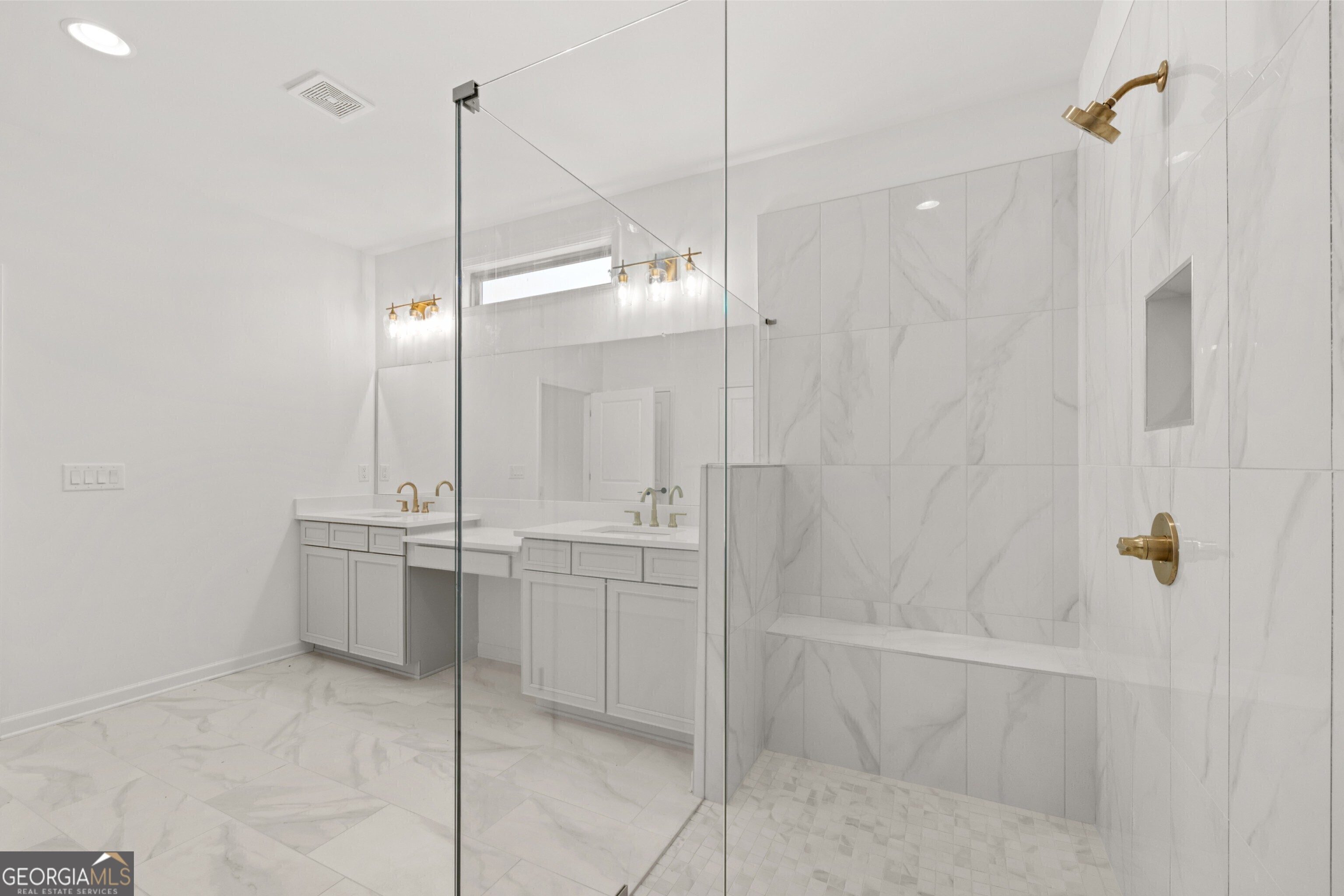 Snellville, Georgia 30078, United States, 2 Bedrooms Bedrooms, ,2 BathroomsBathrooms,Residential,Active,28200