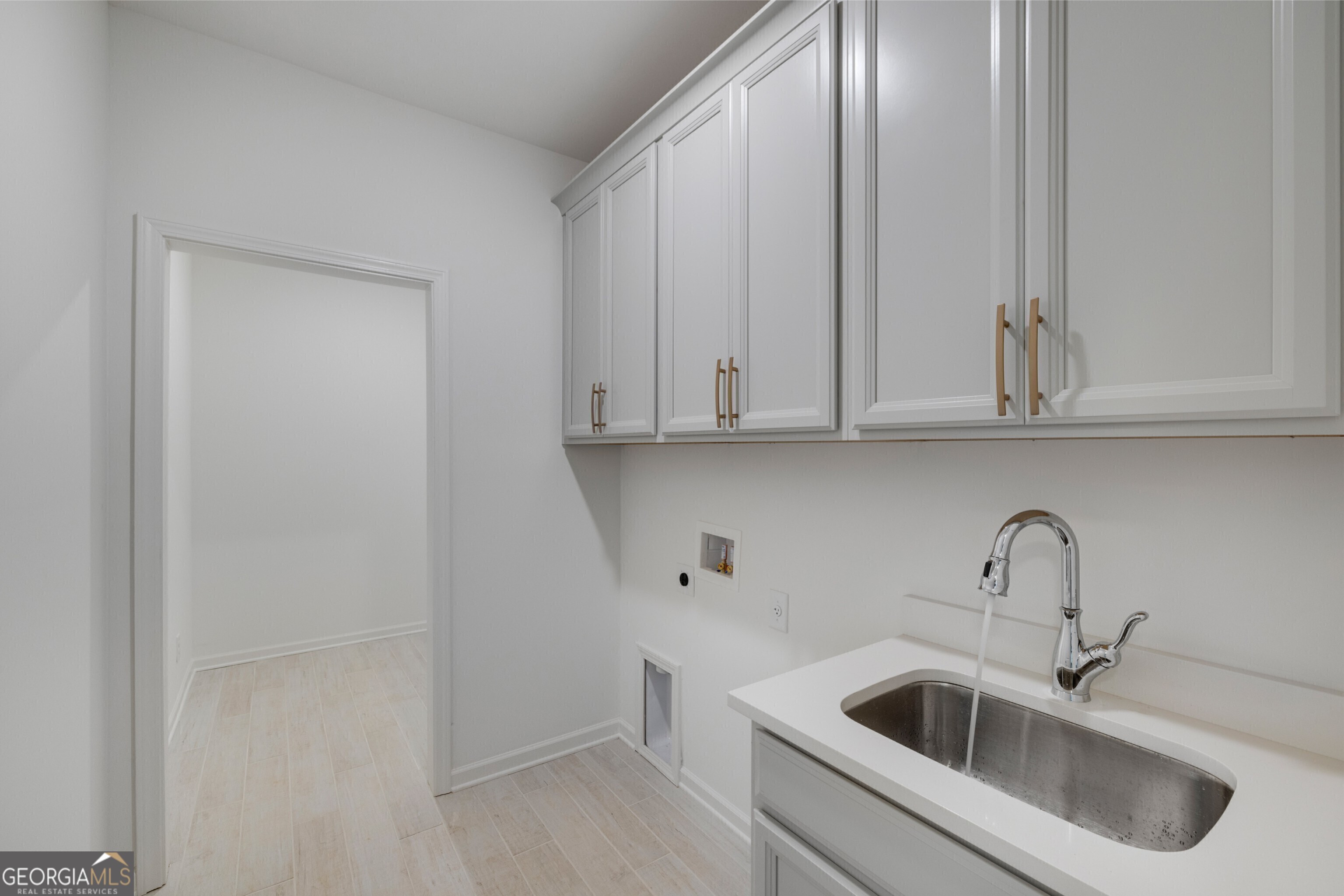 Snellville, Georgia 30078, United States, 2 Bedrooms Bedrooms, ,2 BathroomsBathrooms,Residential,Active,28200