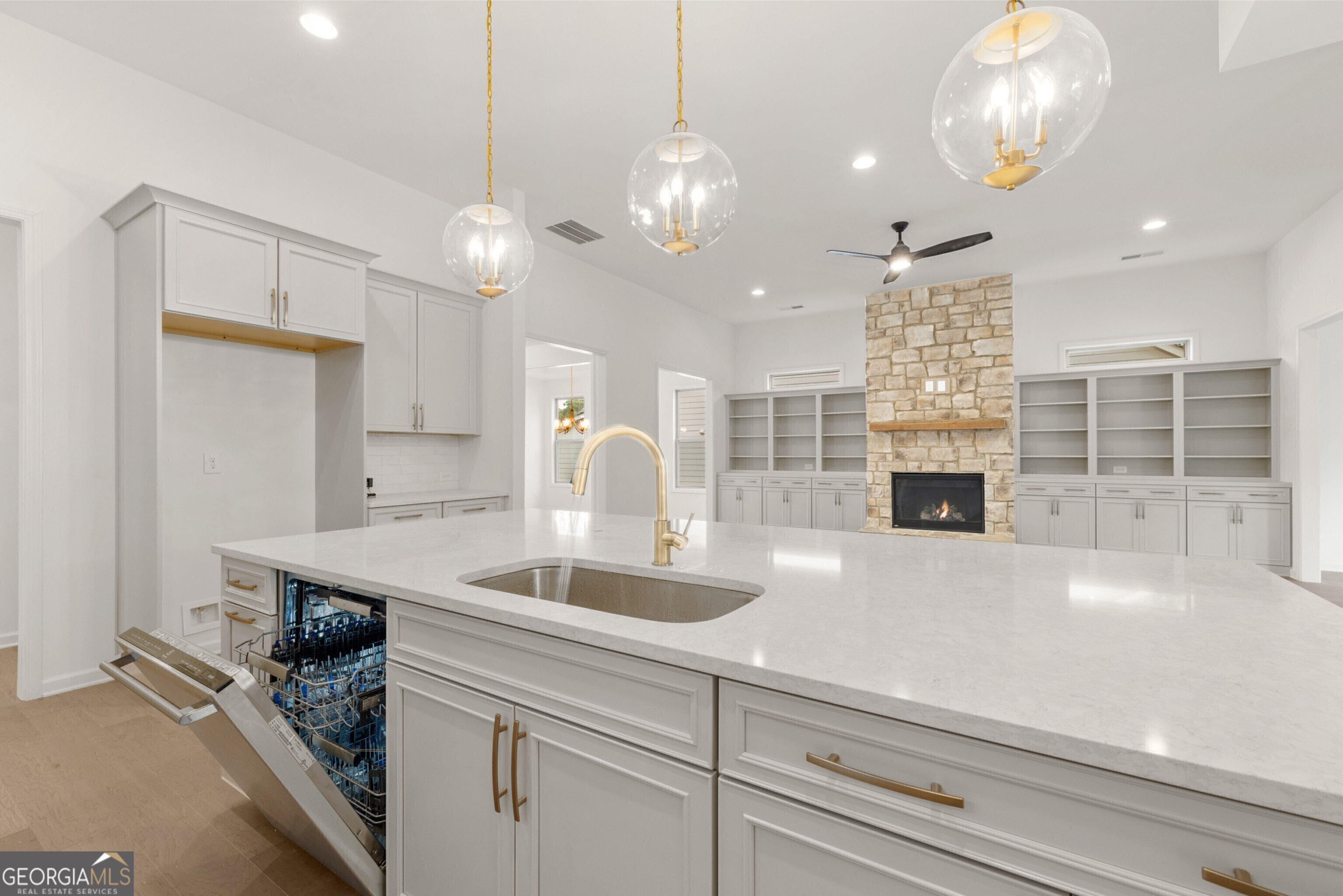 Snellville, Georgia 30078, United States, 2 Bedrooms Bedrooms, ,2 BathroomsBathrooms,Residential,Active,28200